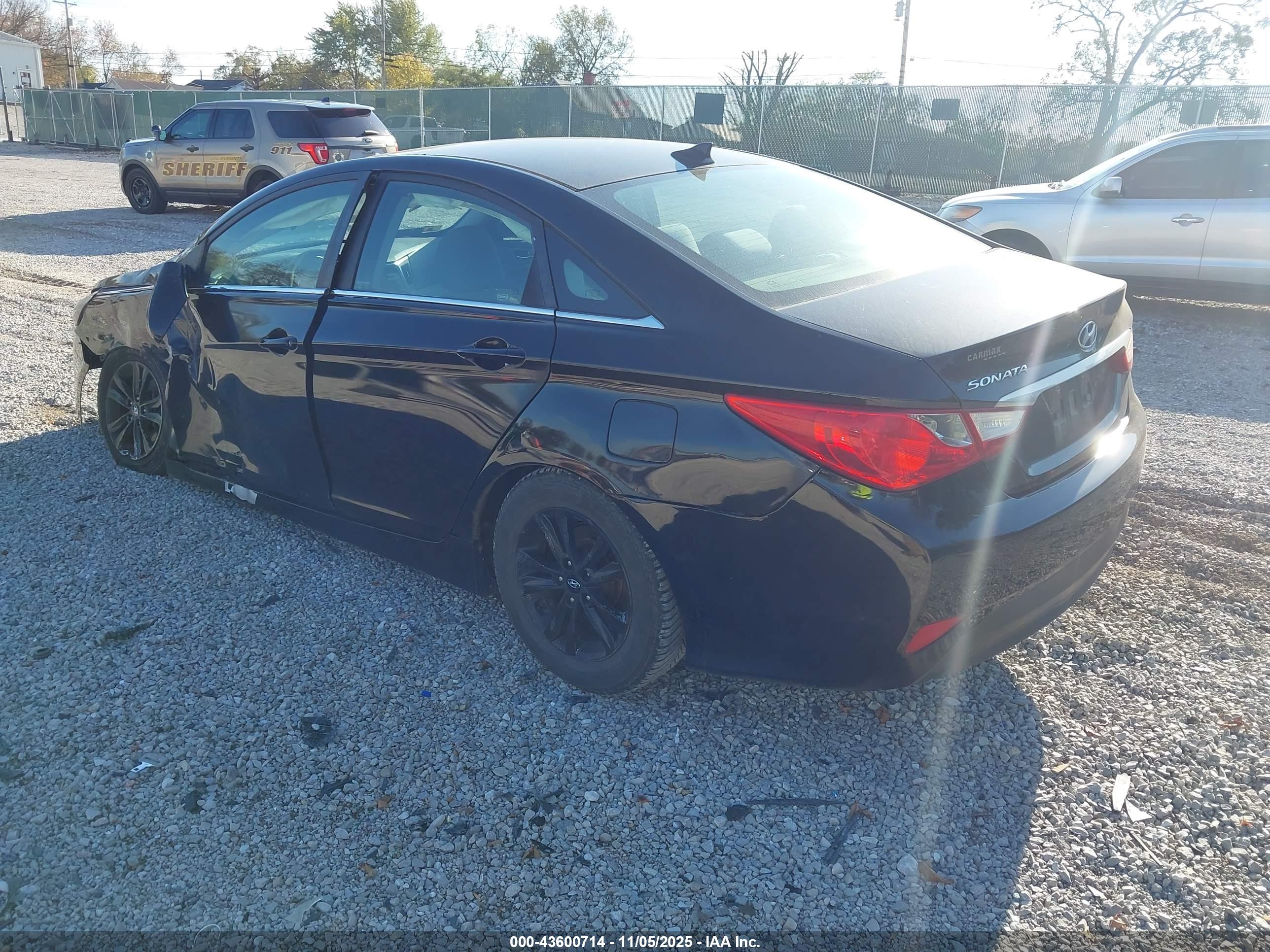 HYUNDAI SONATA image 3