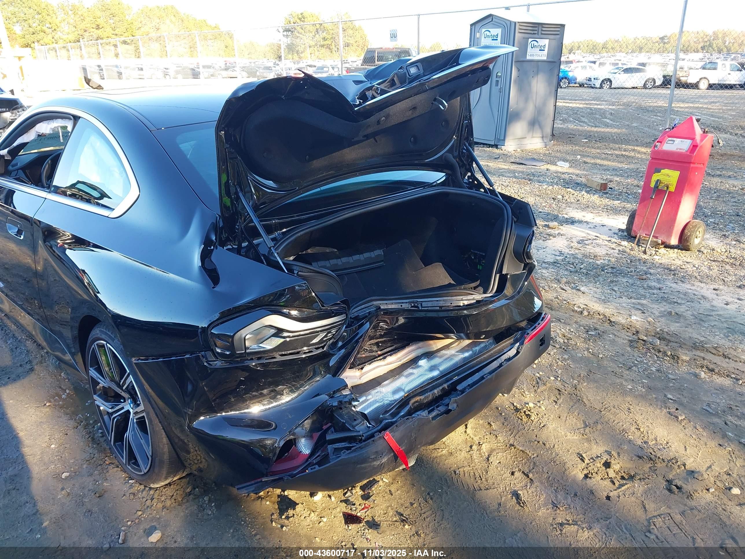 BMW 230 image 6