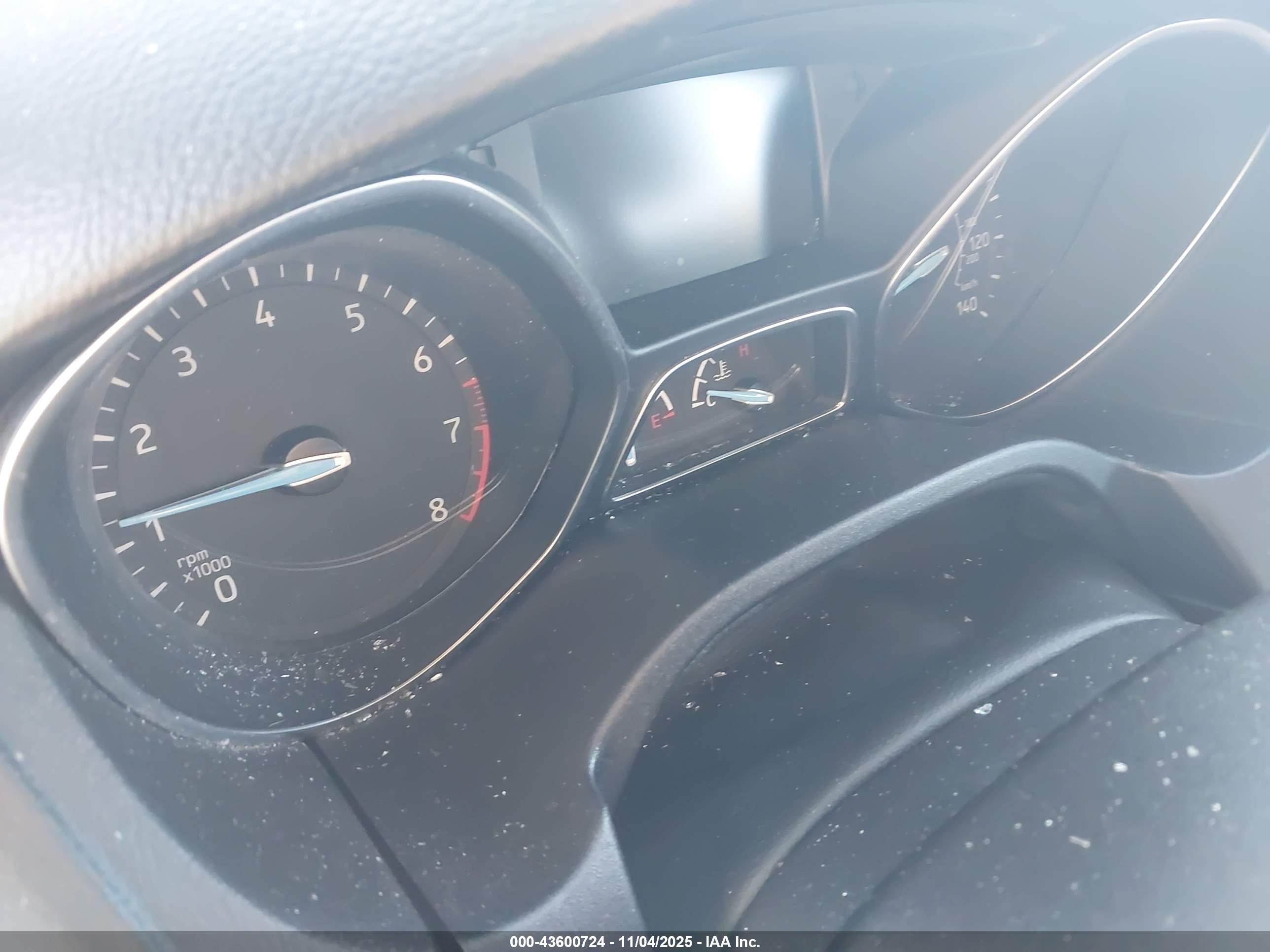 FORD FOCUS image 7