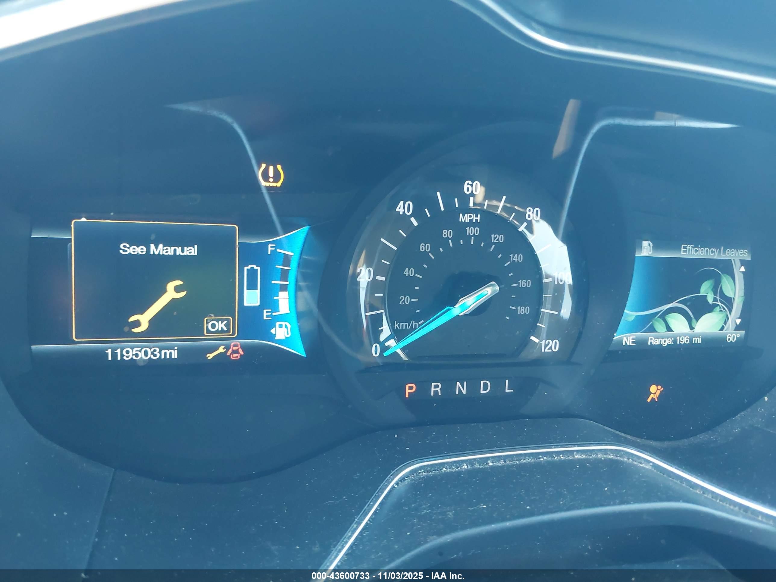 FORD FUSION image 7