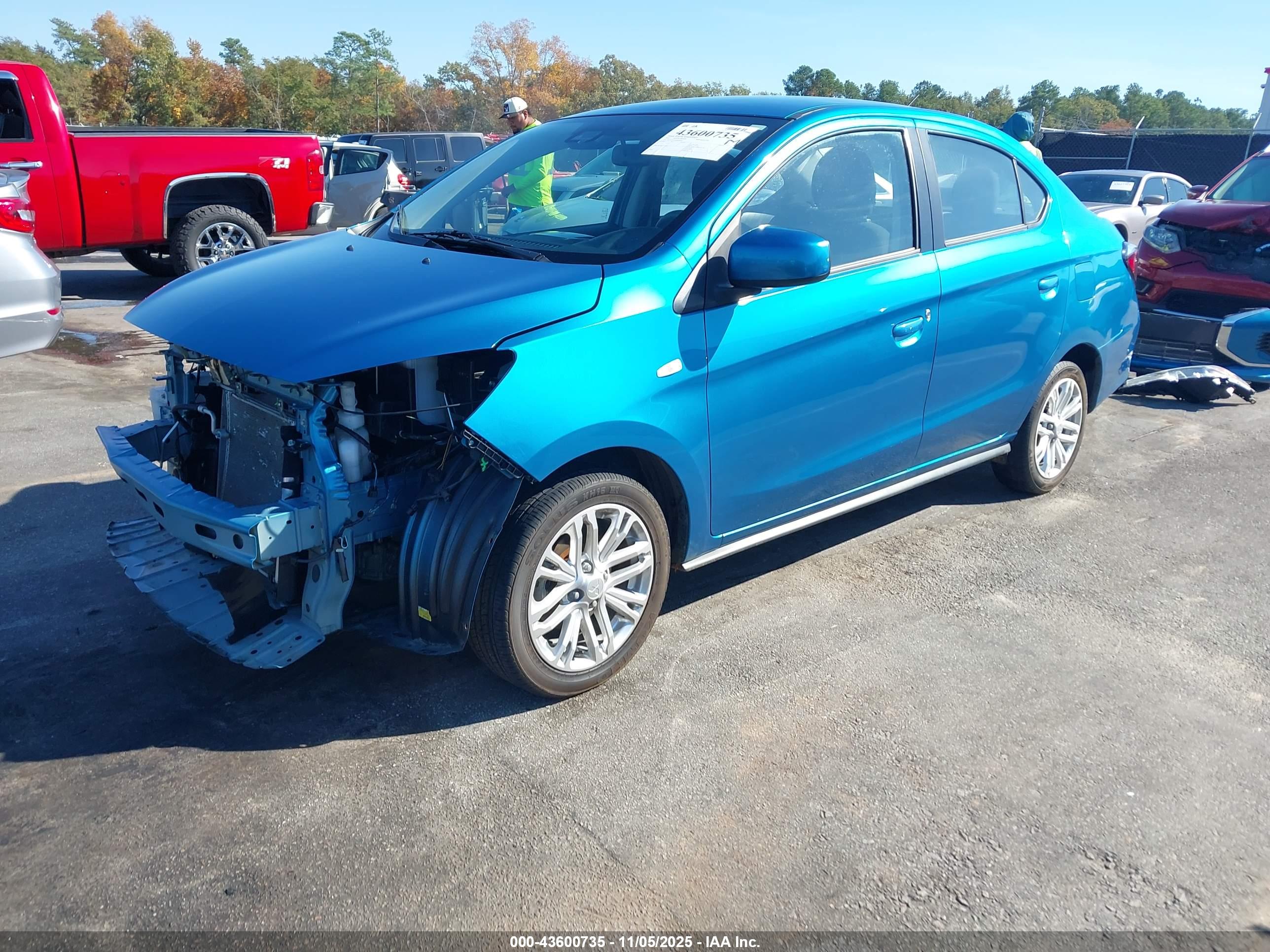 MITSUBISHI MIRAGE image 2
