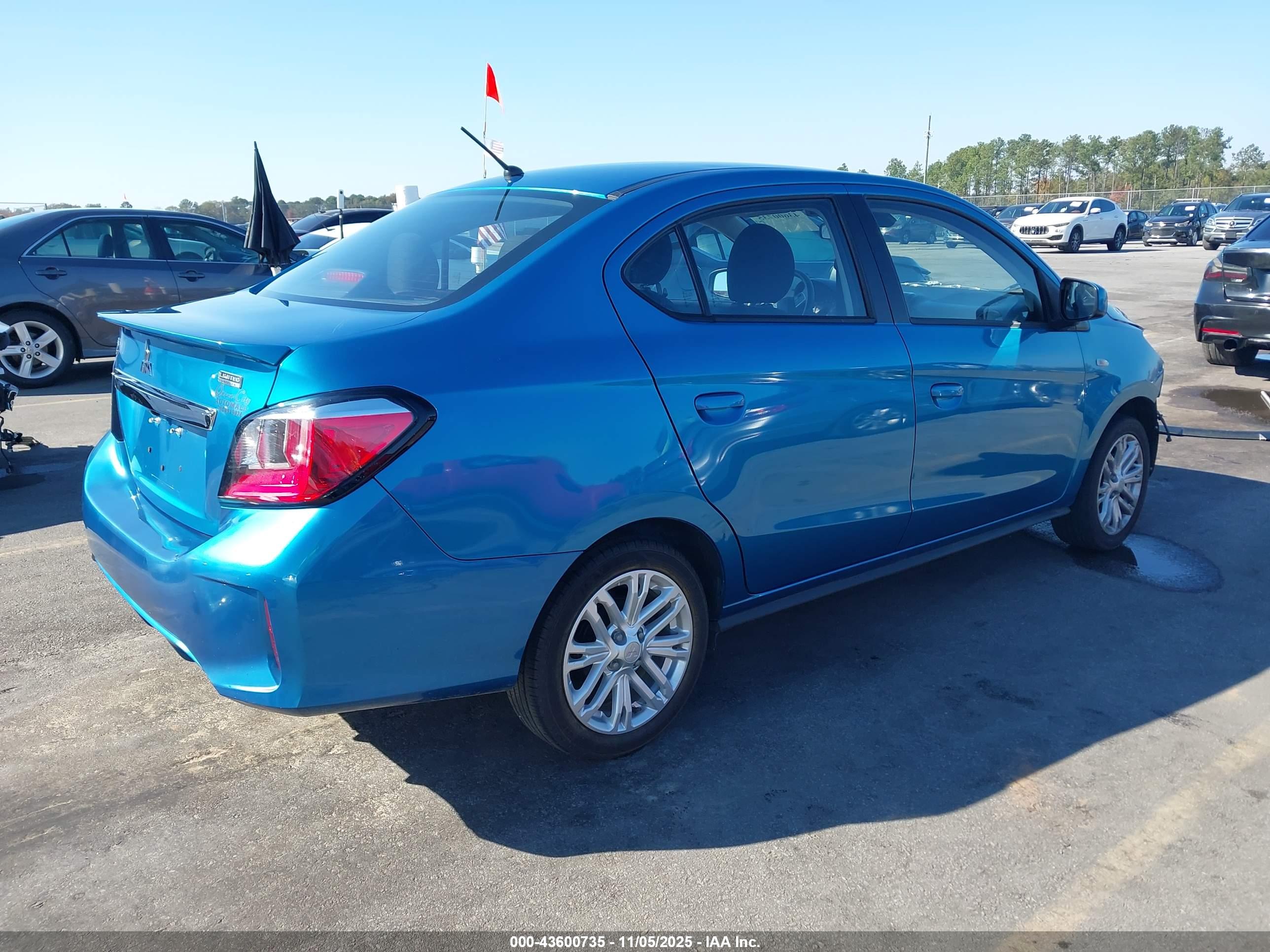 MITSUBISHI MIRAGE image 4