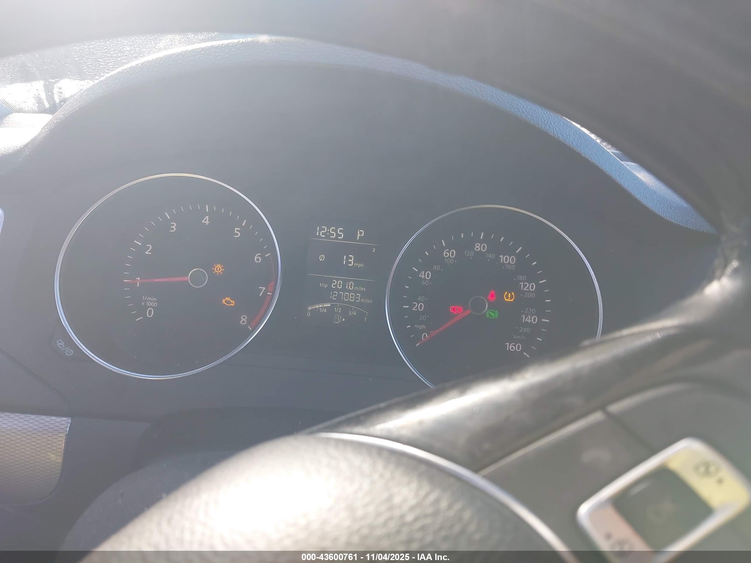 VOLKSWAGEN JETTA image 7
