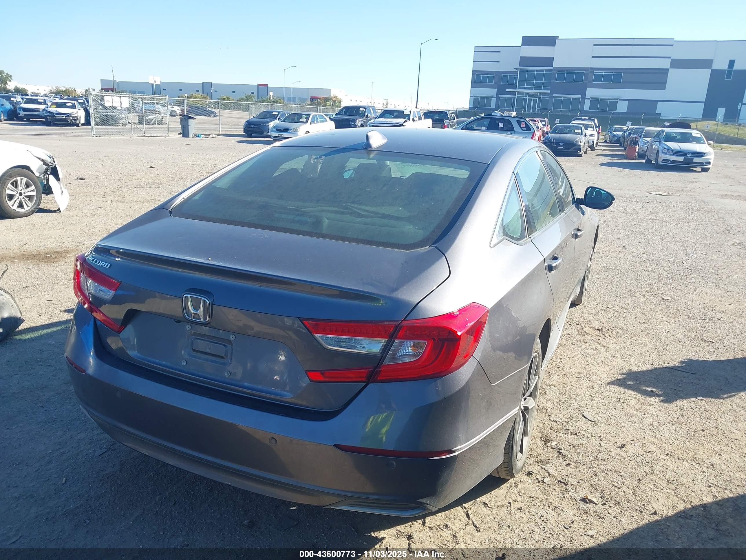 HONDA ACCORD image 4
