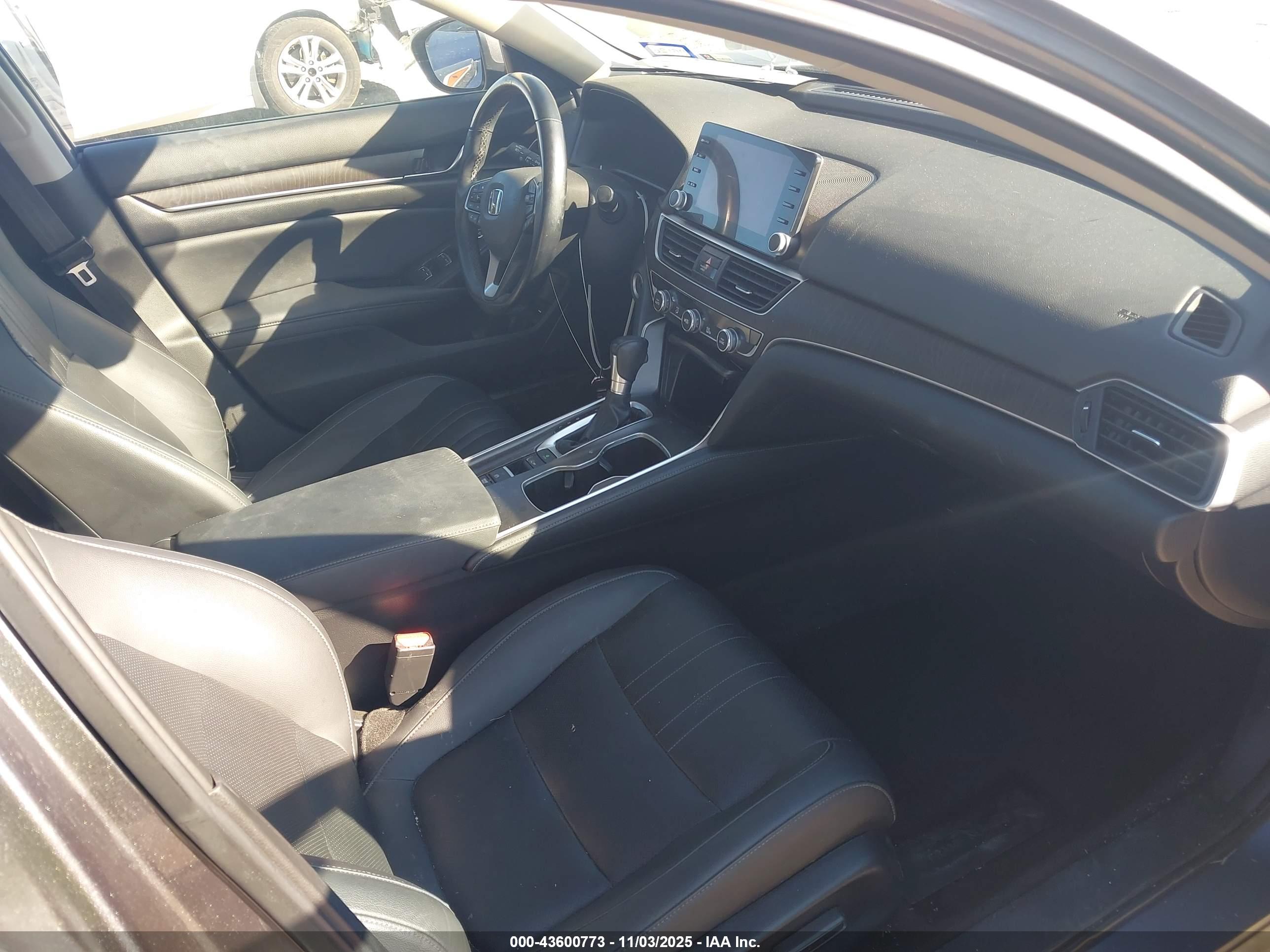 HONDA ACCORD image 5