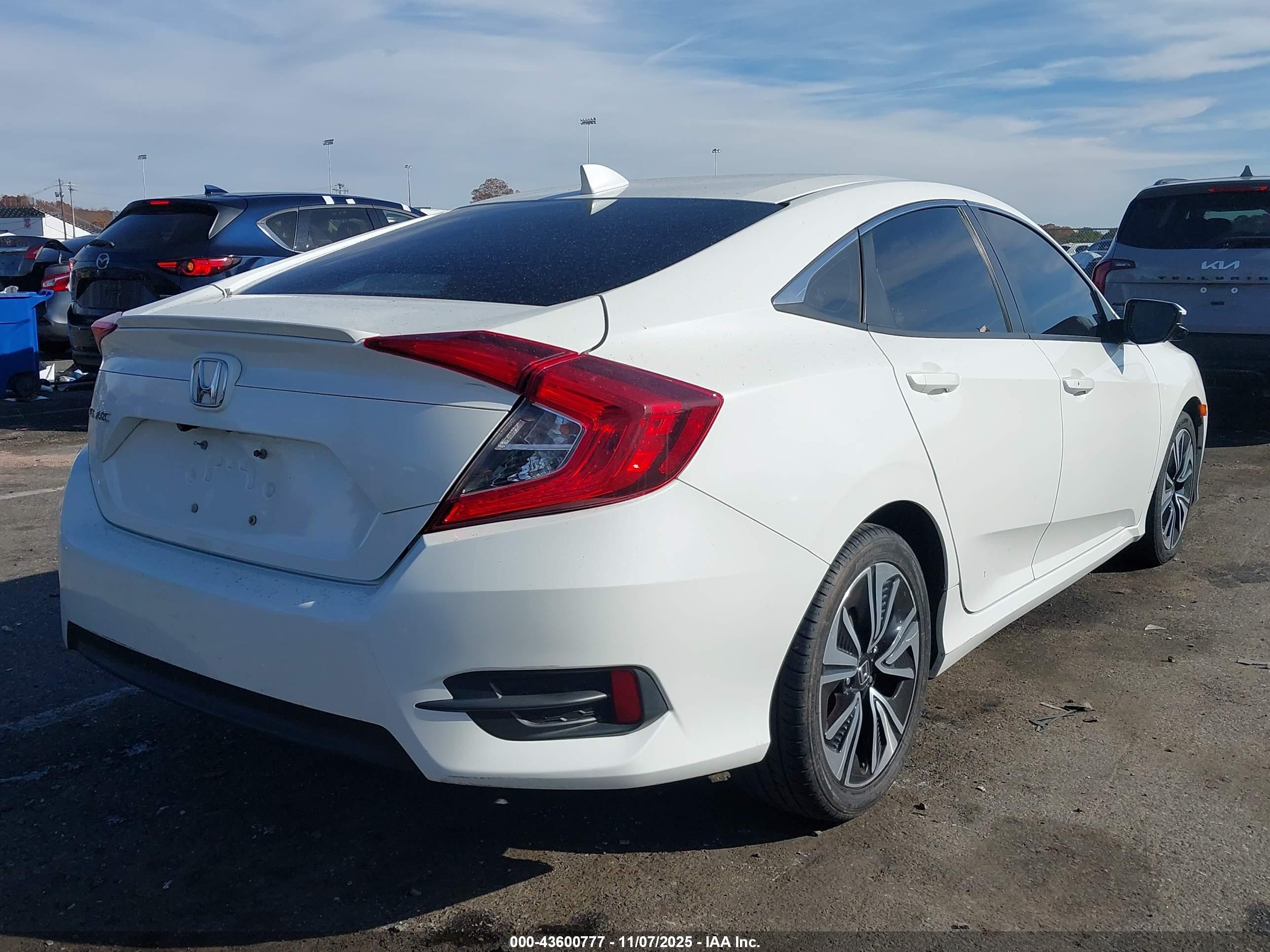 HONDA CIVIC image 4