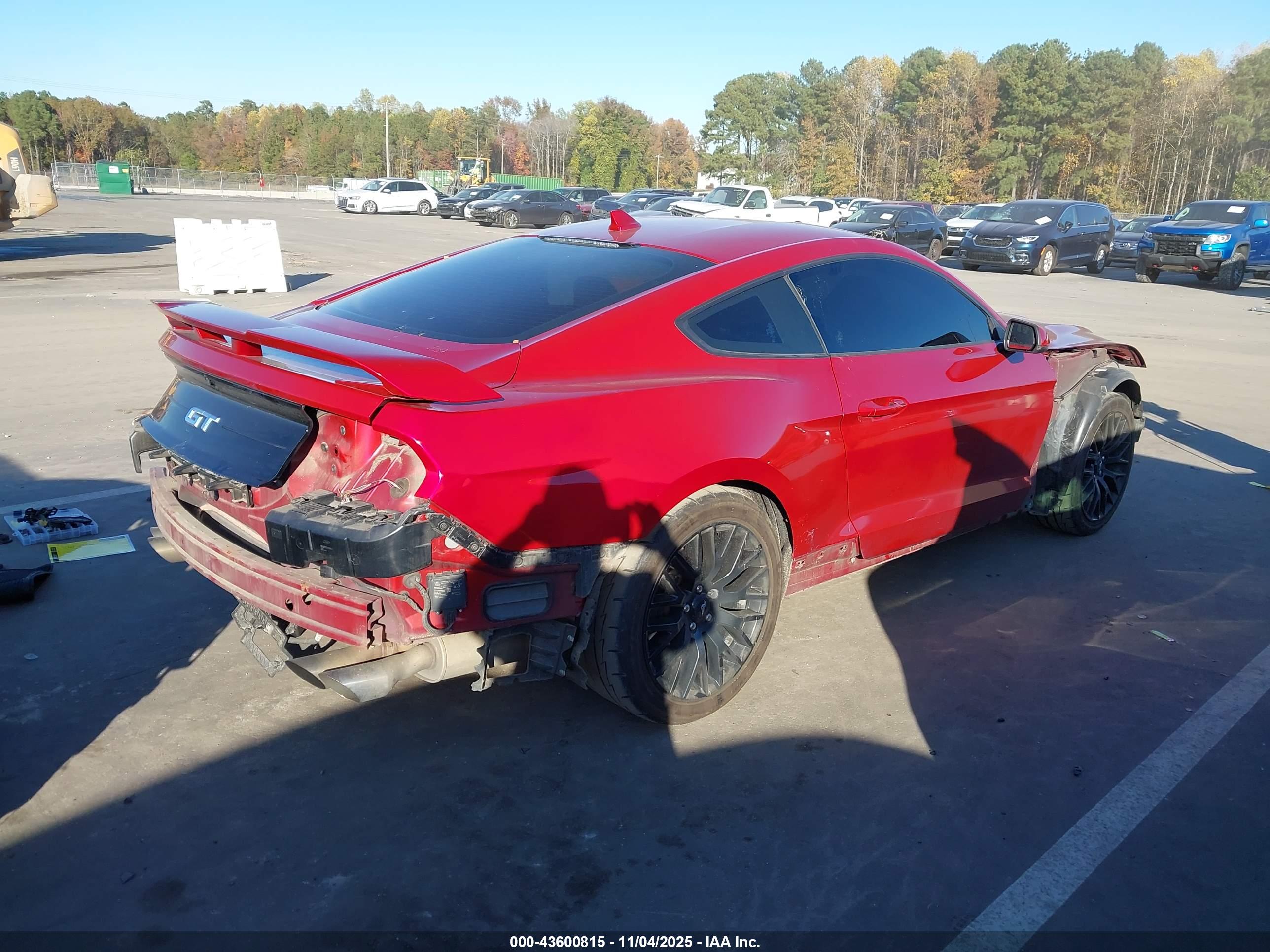 FORD MUSTANG image 4