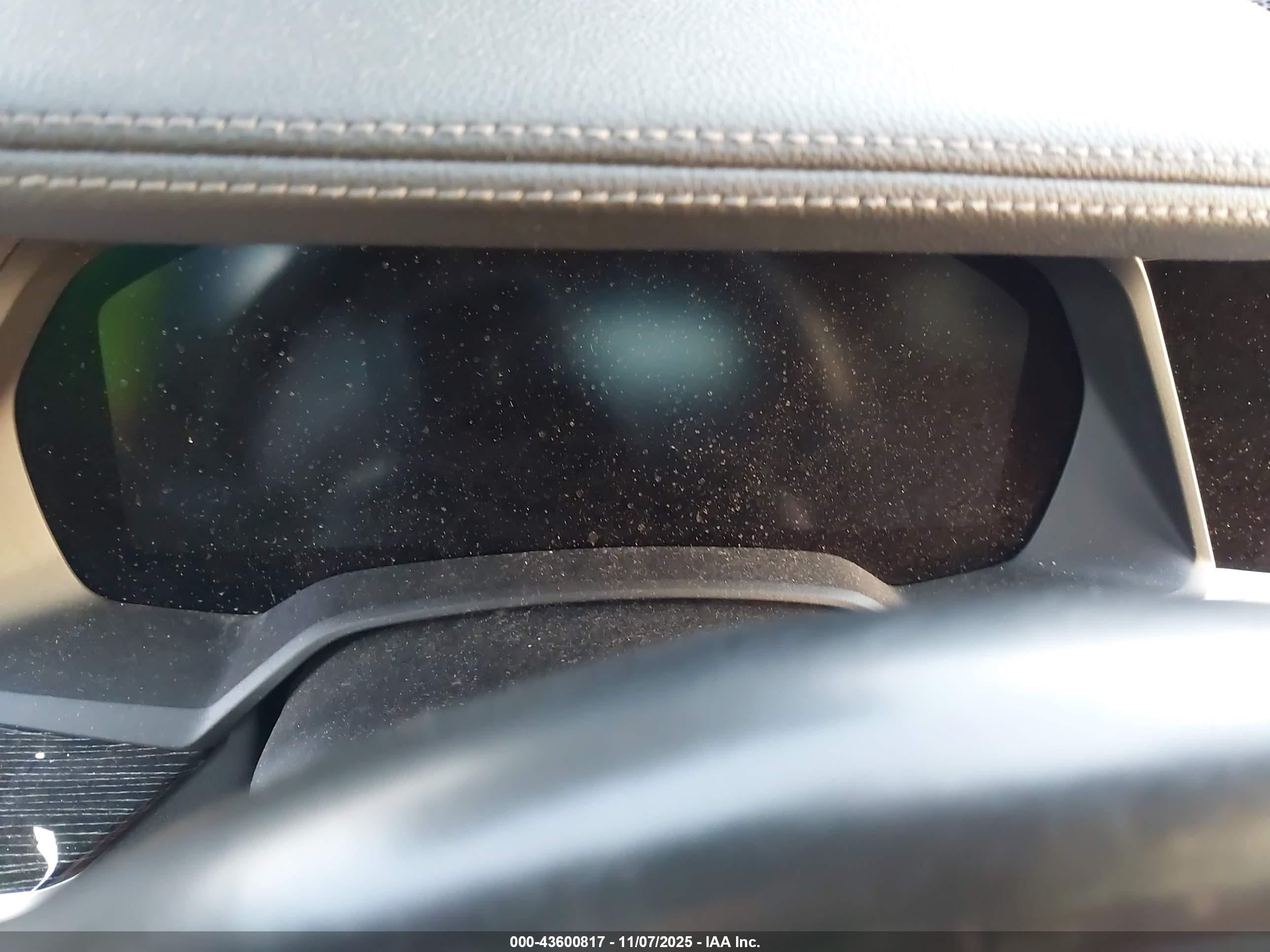 BMW X7 image 7