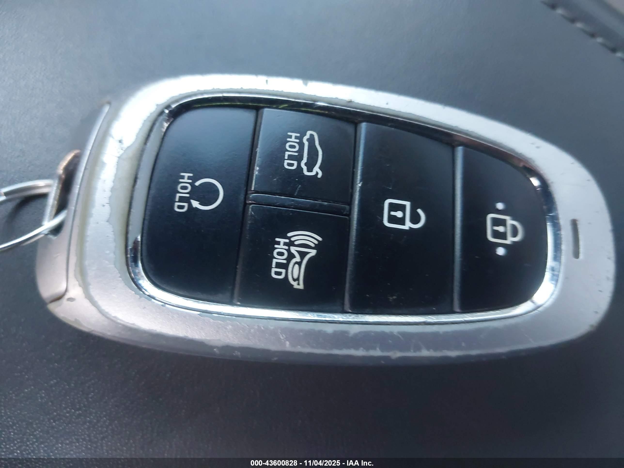 HYUNDAI SONATA image 11