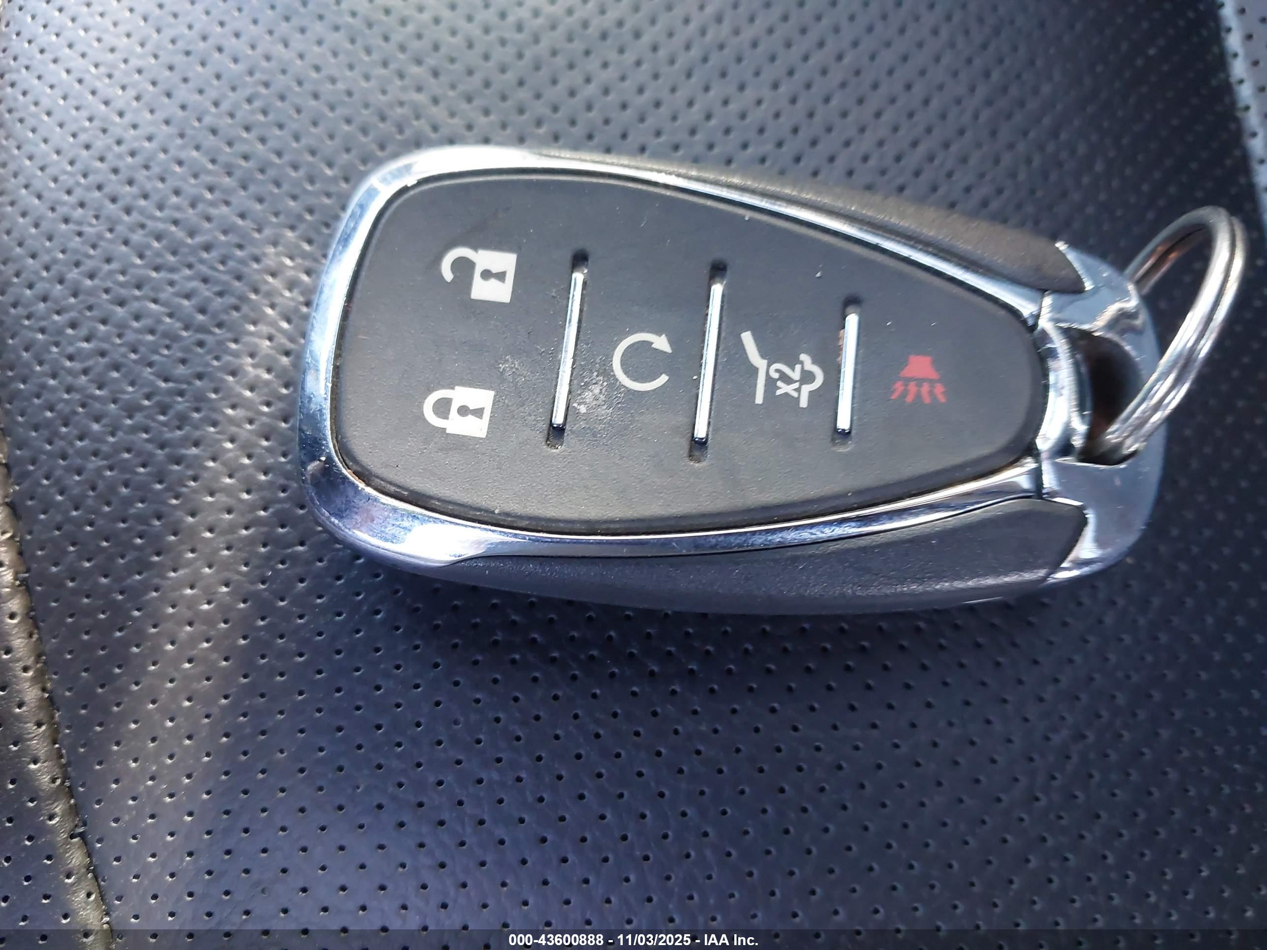 CHEVROLET EQUINOX image 11