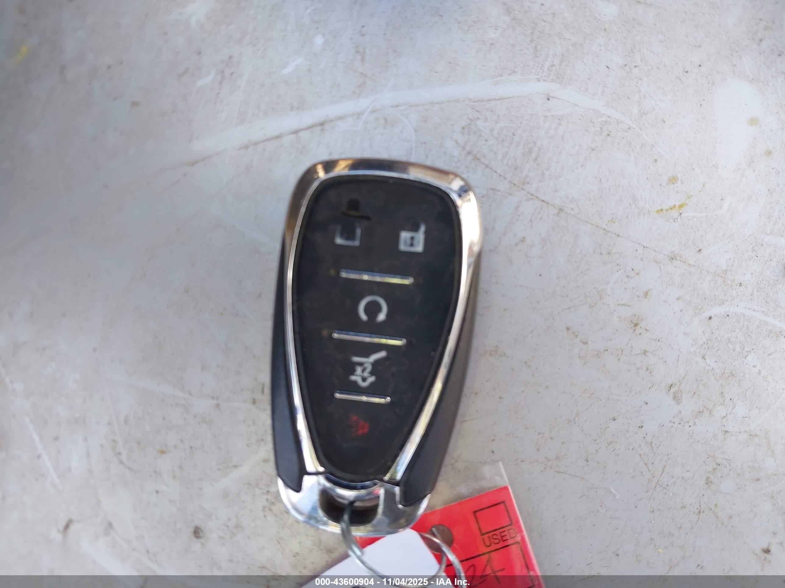 CHEVROLET EQUINOX image 11