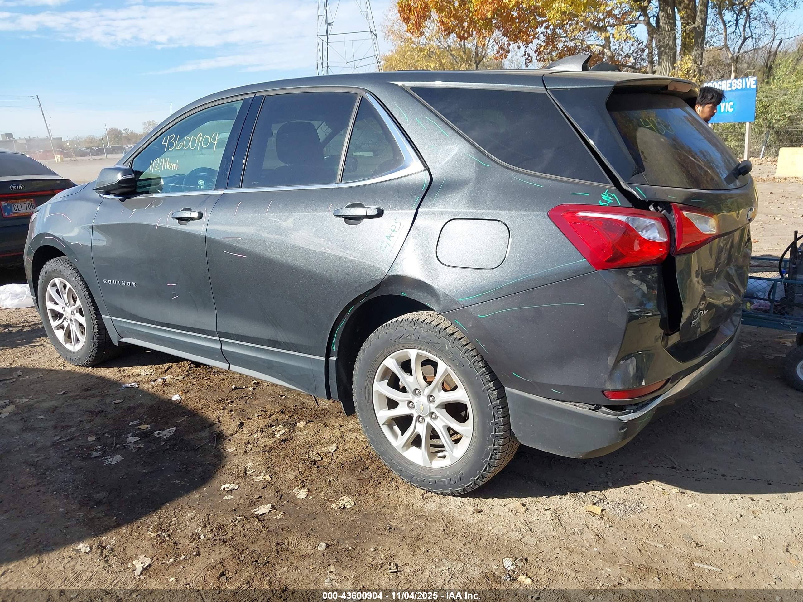 CHEVROLET EQUINOX image 3