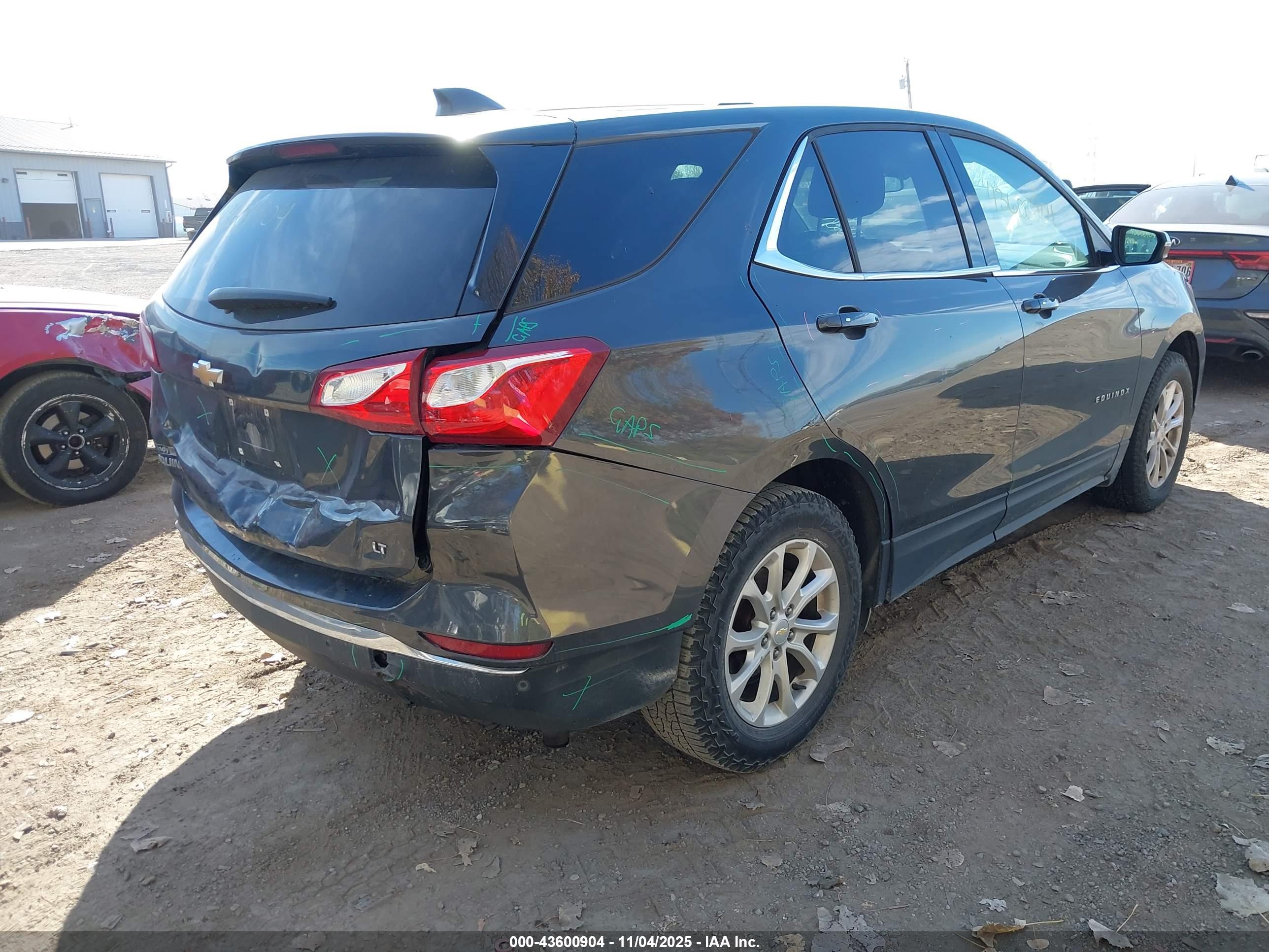 CHEVROLET EQUINOX image 4
