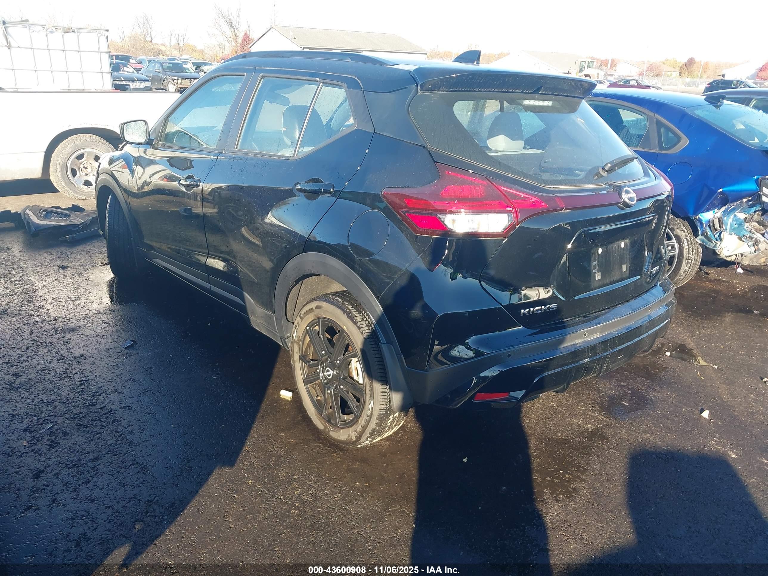 NISSAN KICKS image 3