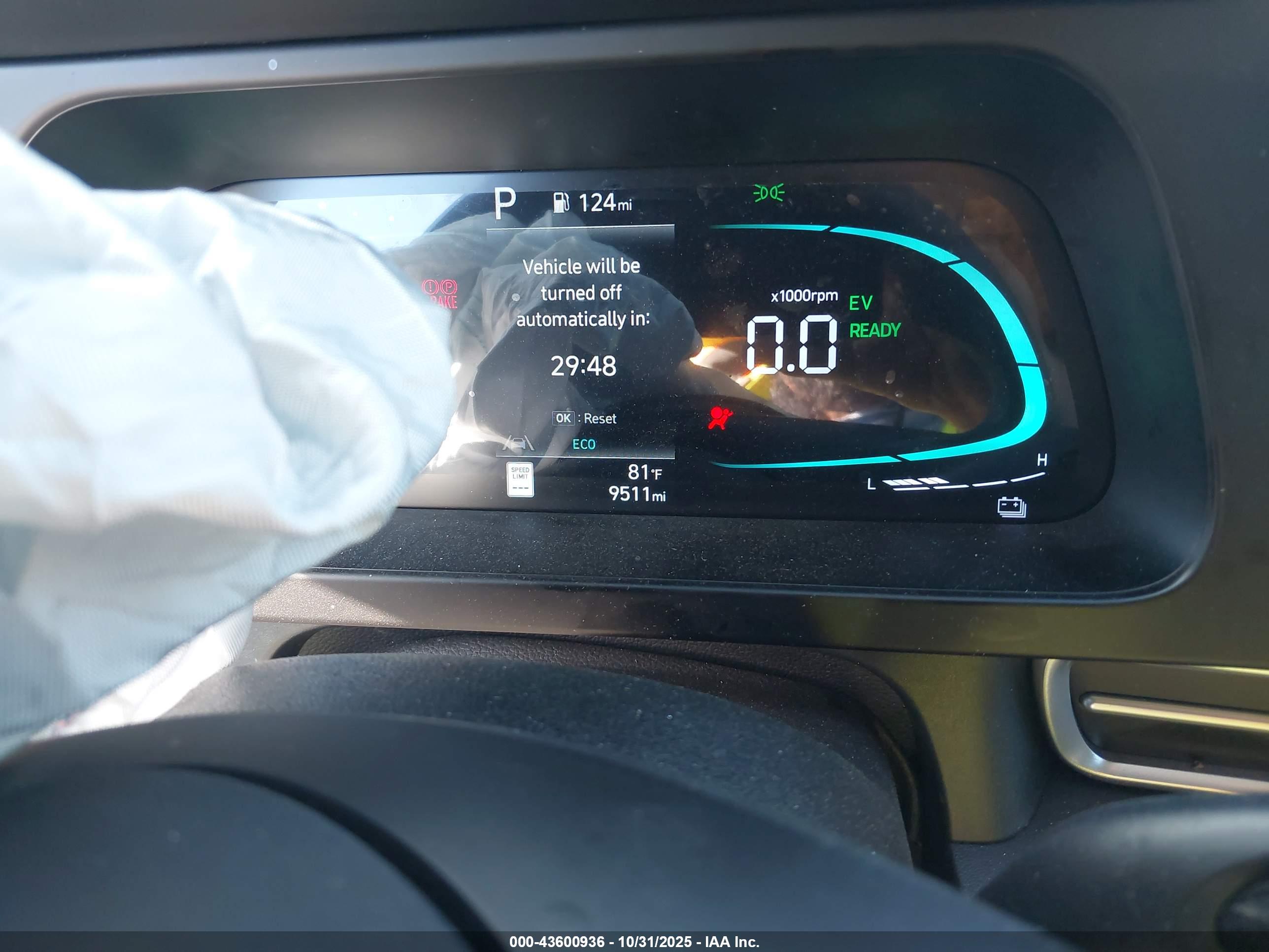 HYUNDAI ELANTRA image 7