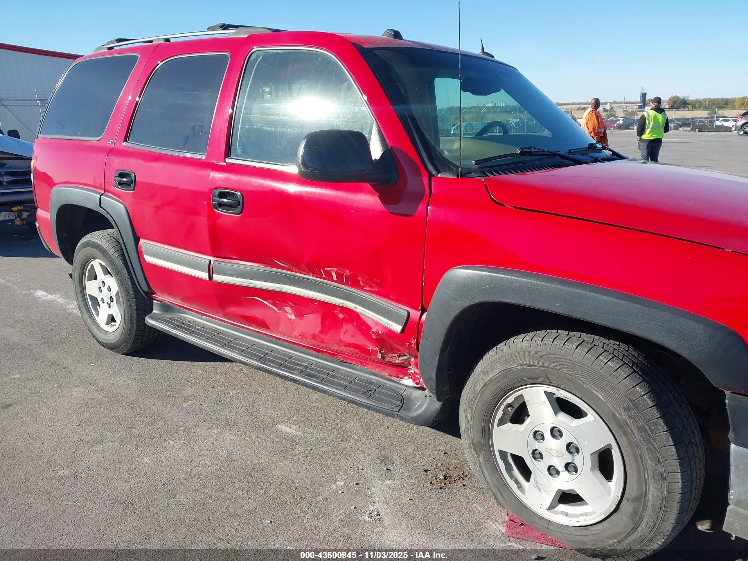 CHEVROLET TAHOE image 6