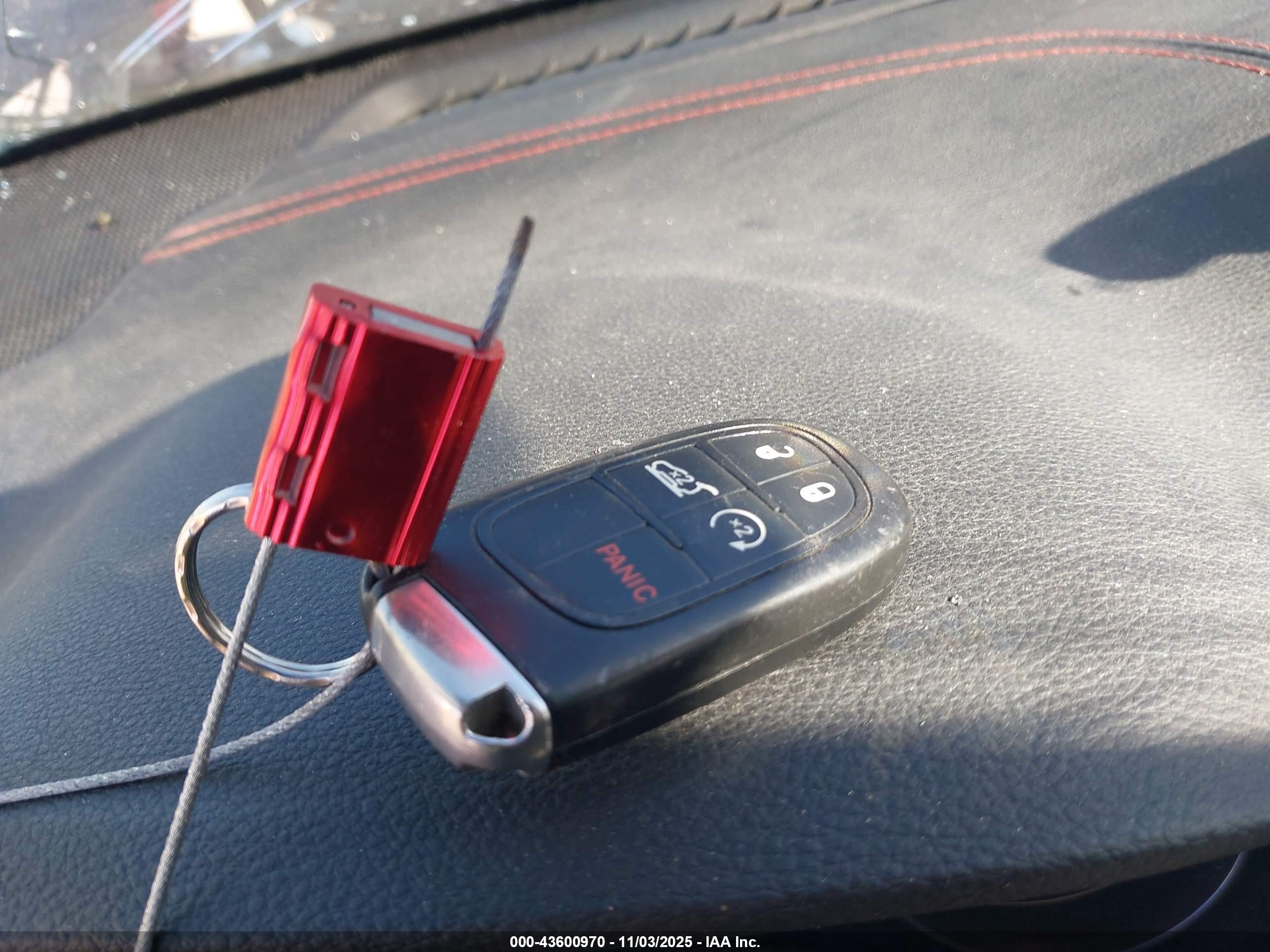 JEEP CHEROKEE image 11