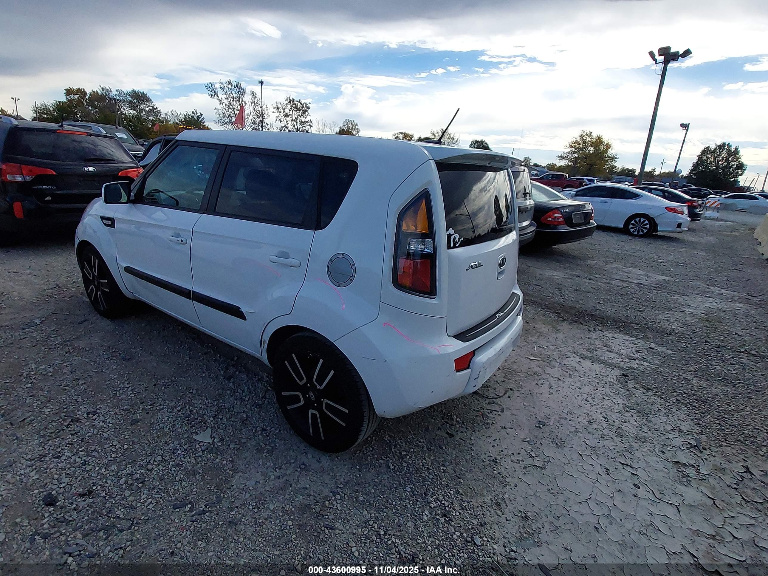 KIA SOUL image 3
