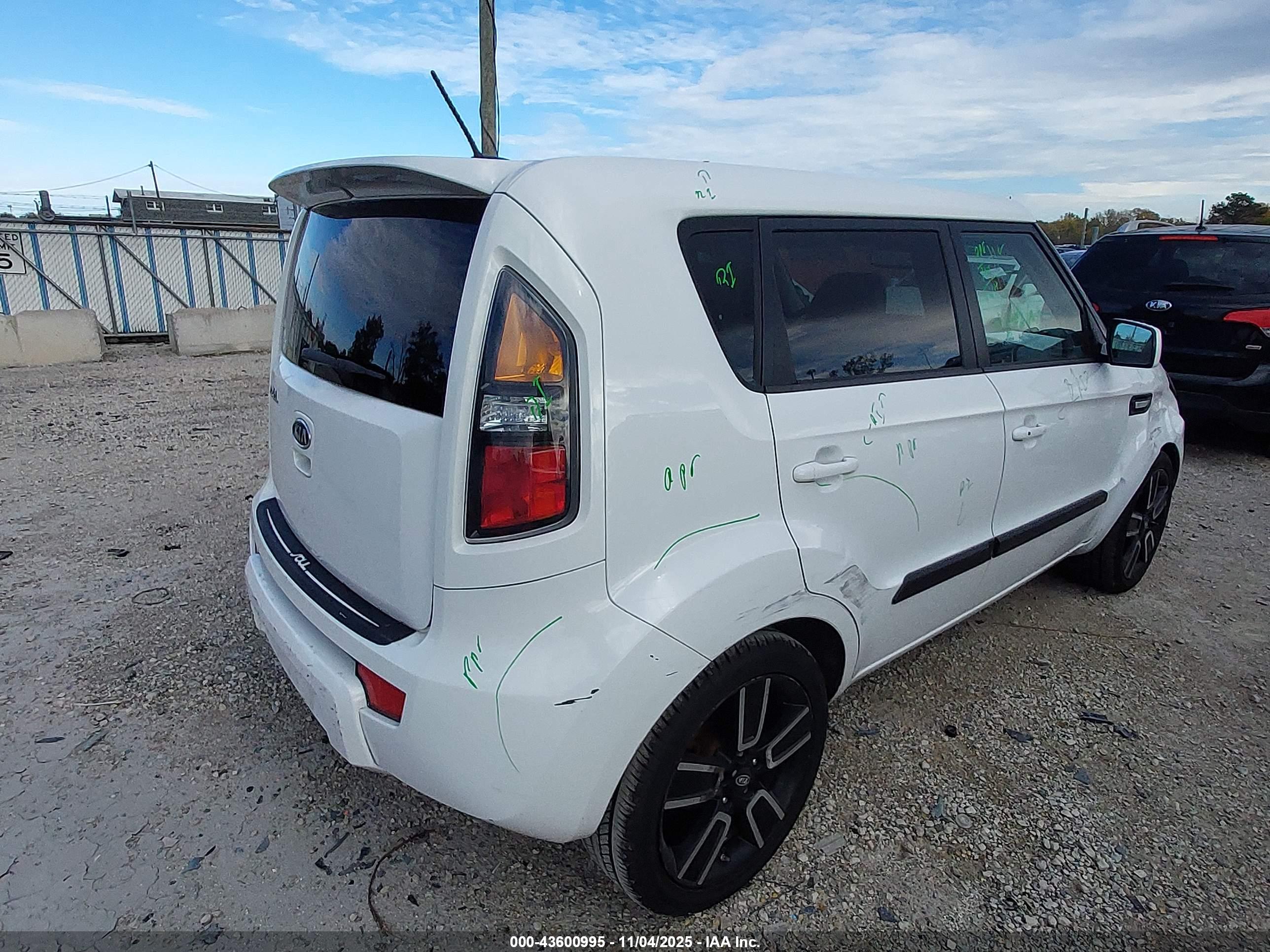 KIA SOUL image 4