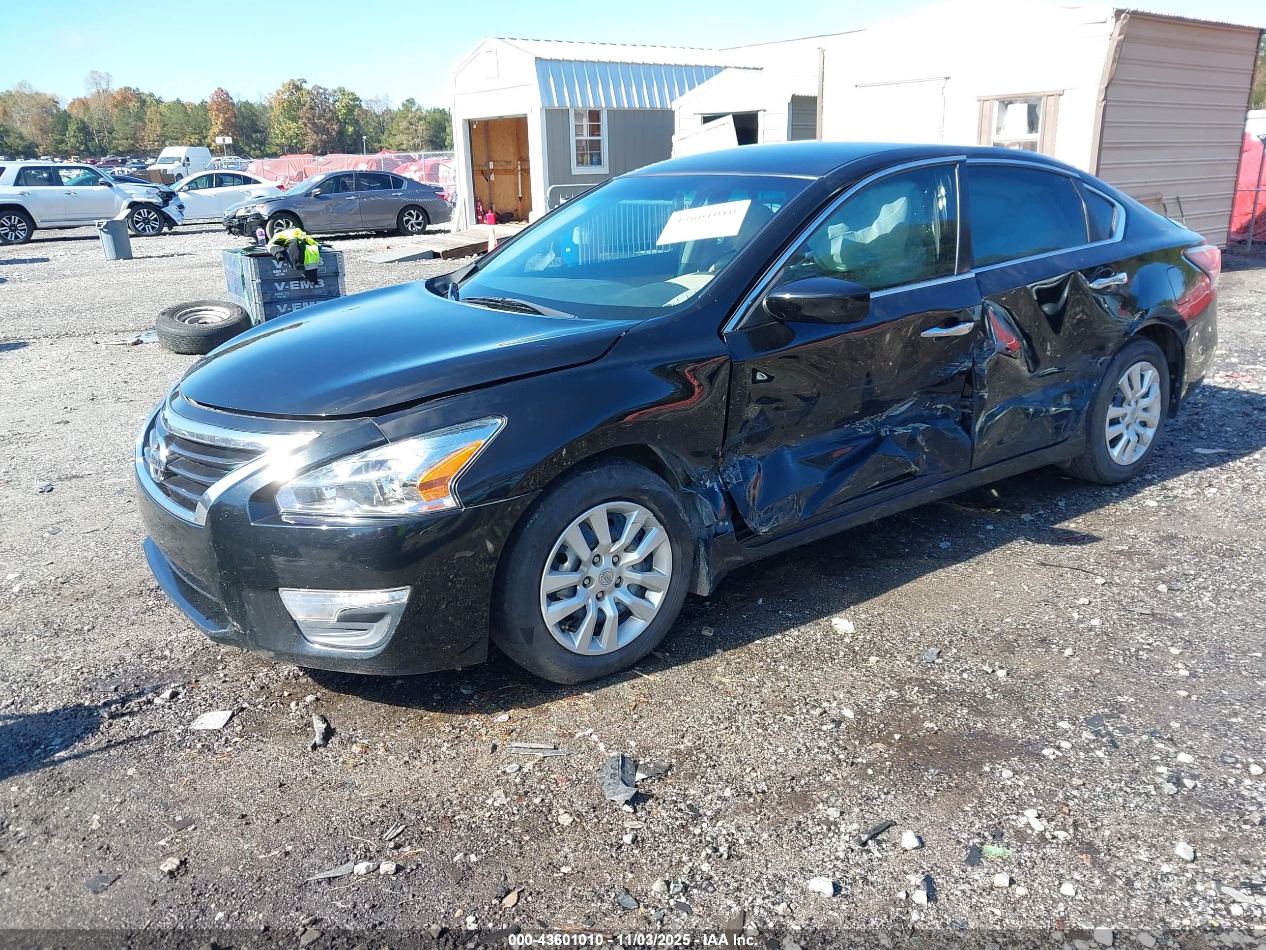 NISSAN ALTIMA image 2
