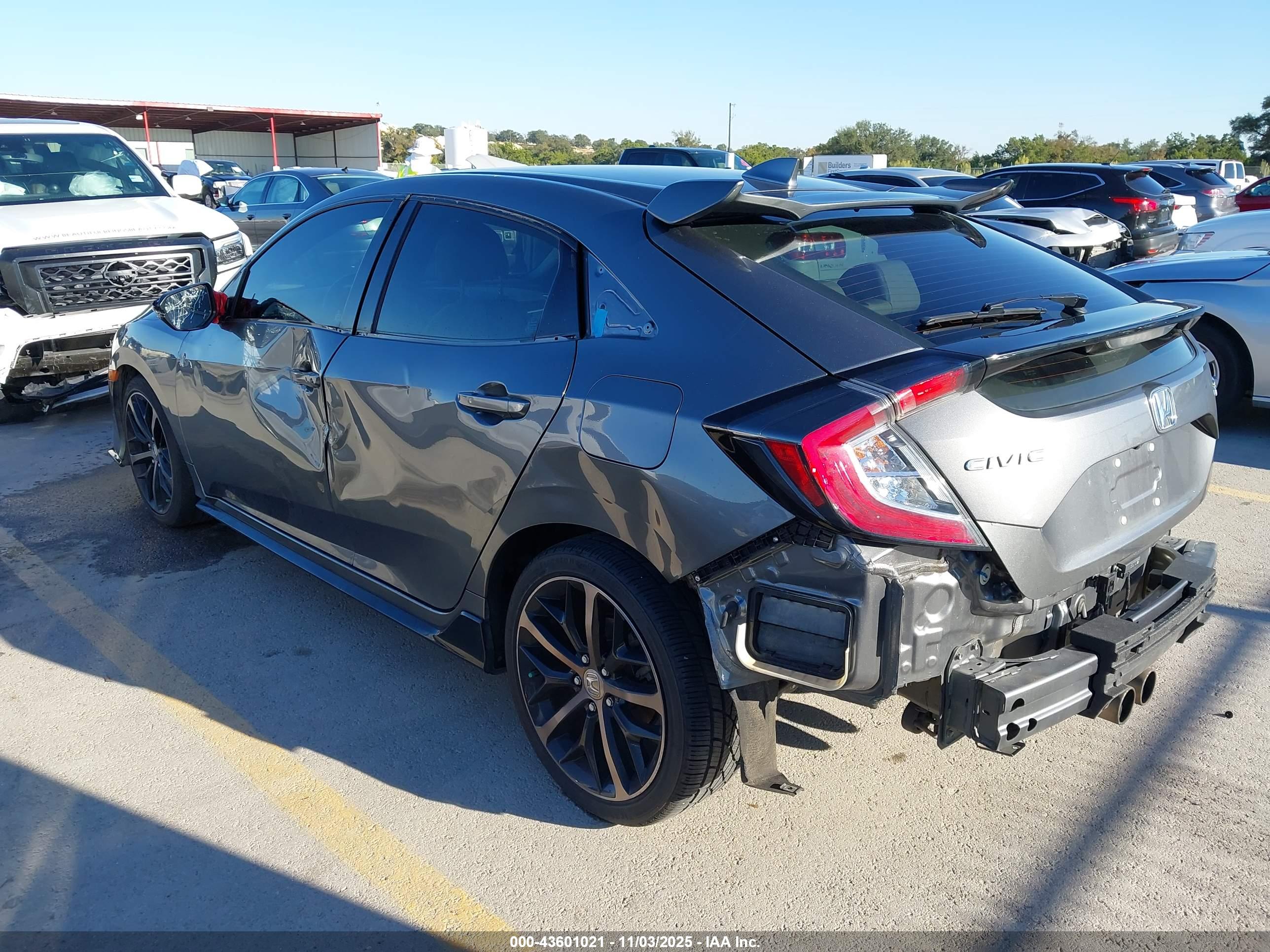 HONDA CIVIC image 3
