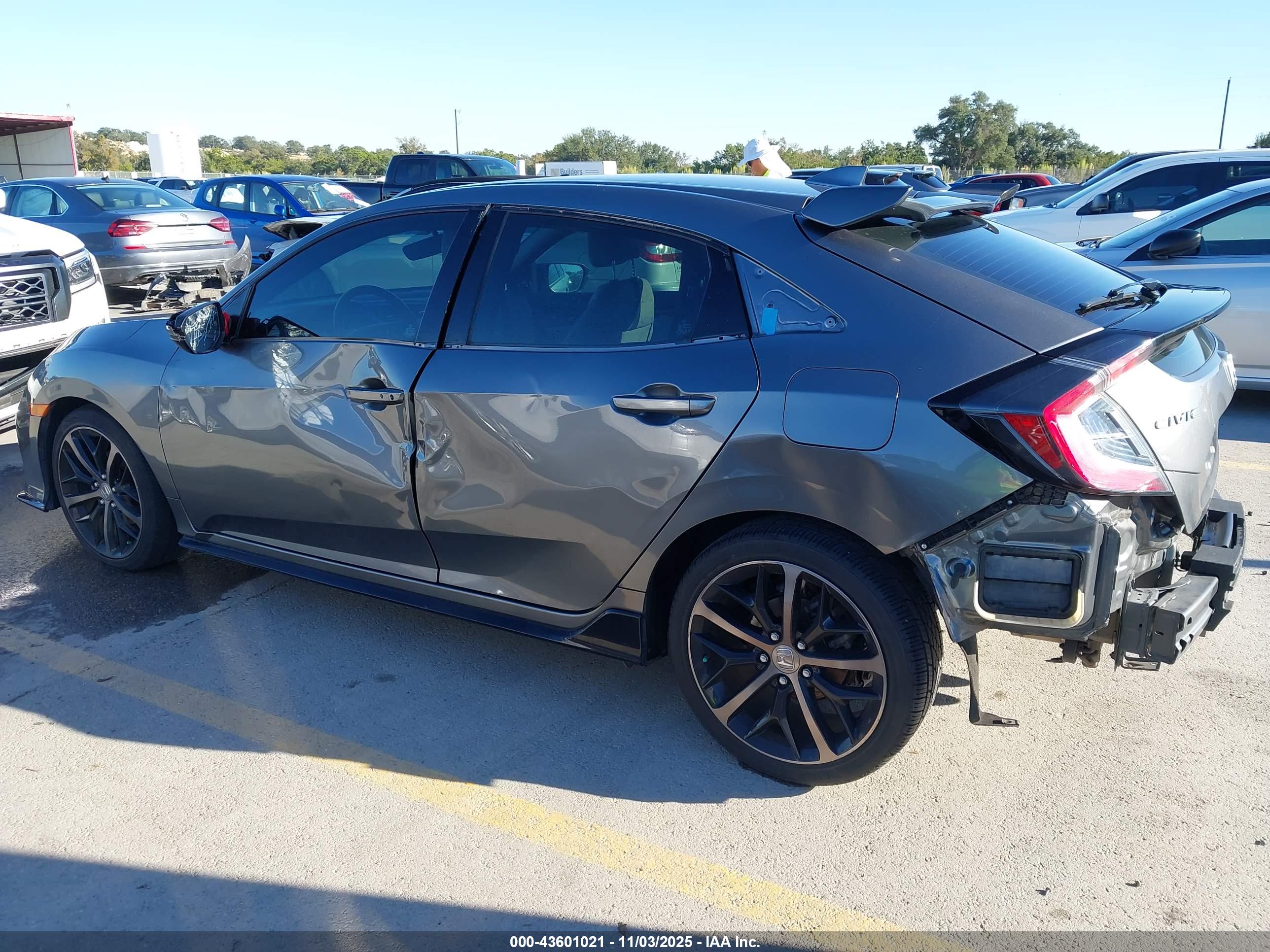 HONDA CIVIC image 6