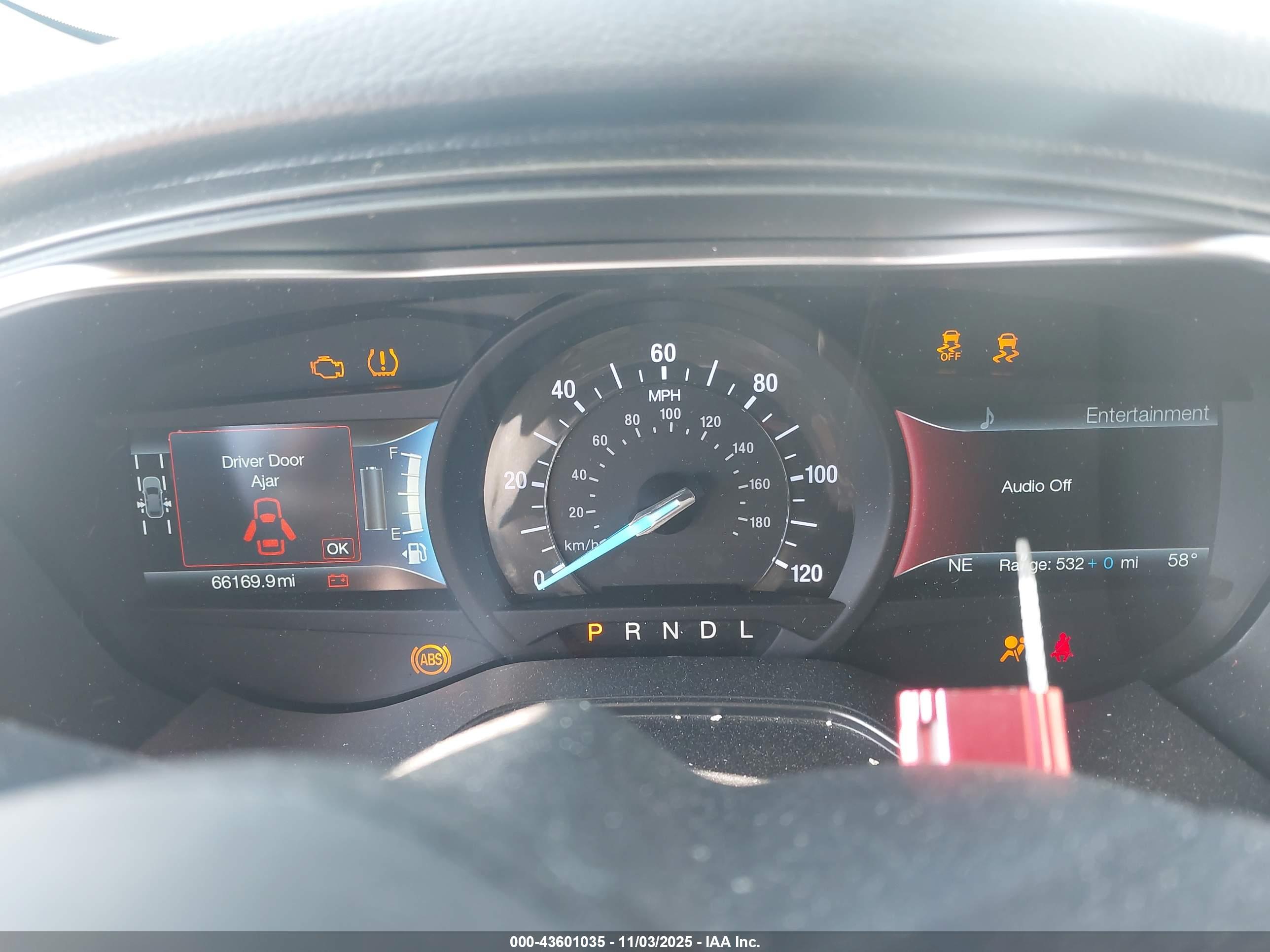 FORD FUSION image 7