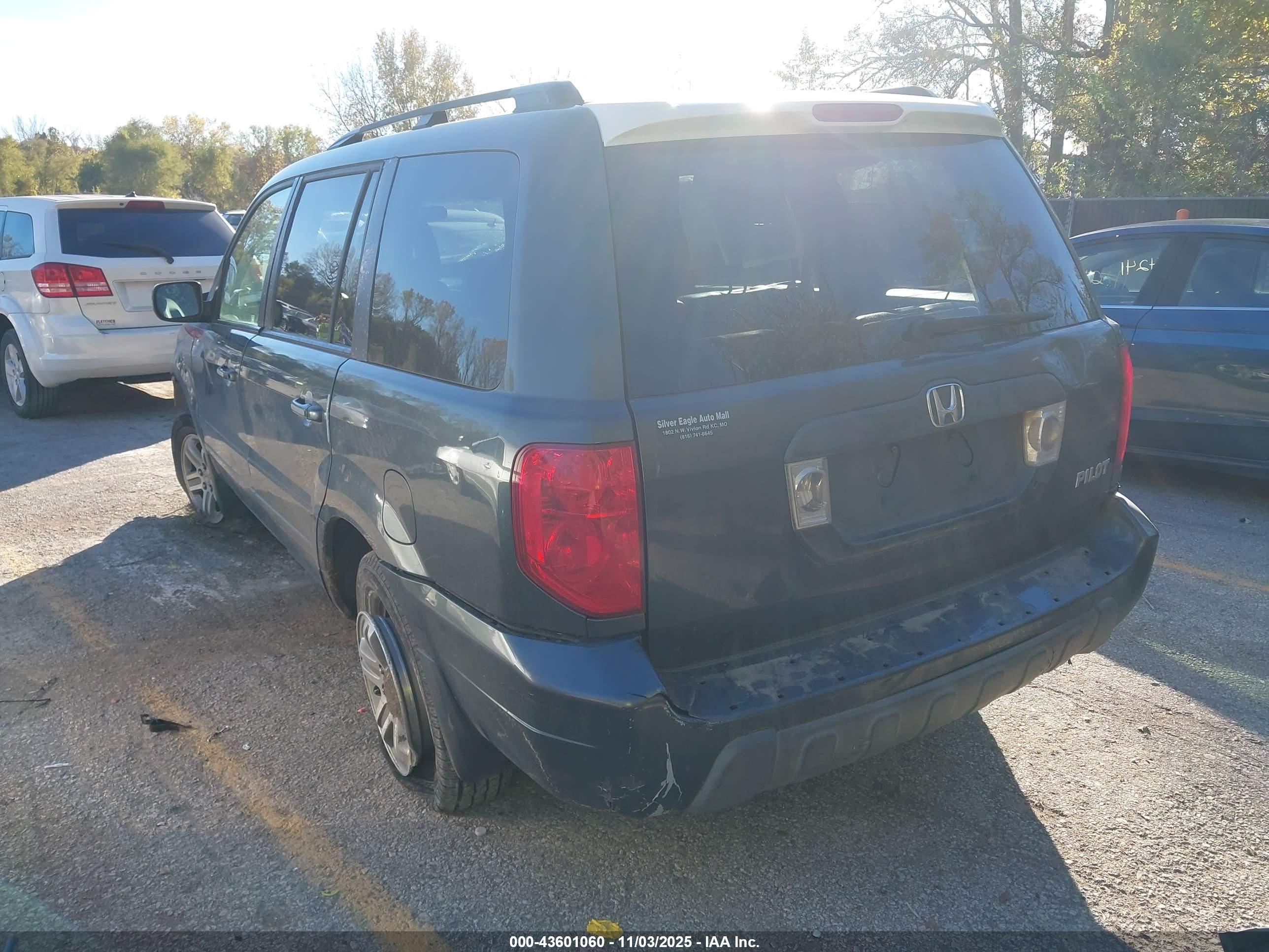 HONDA PILOT image 3