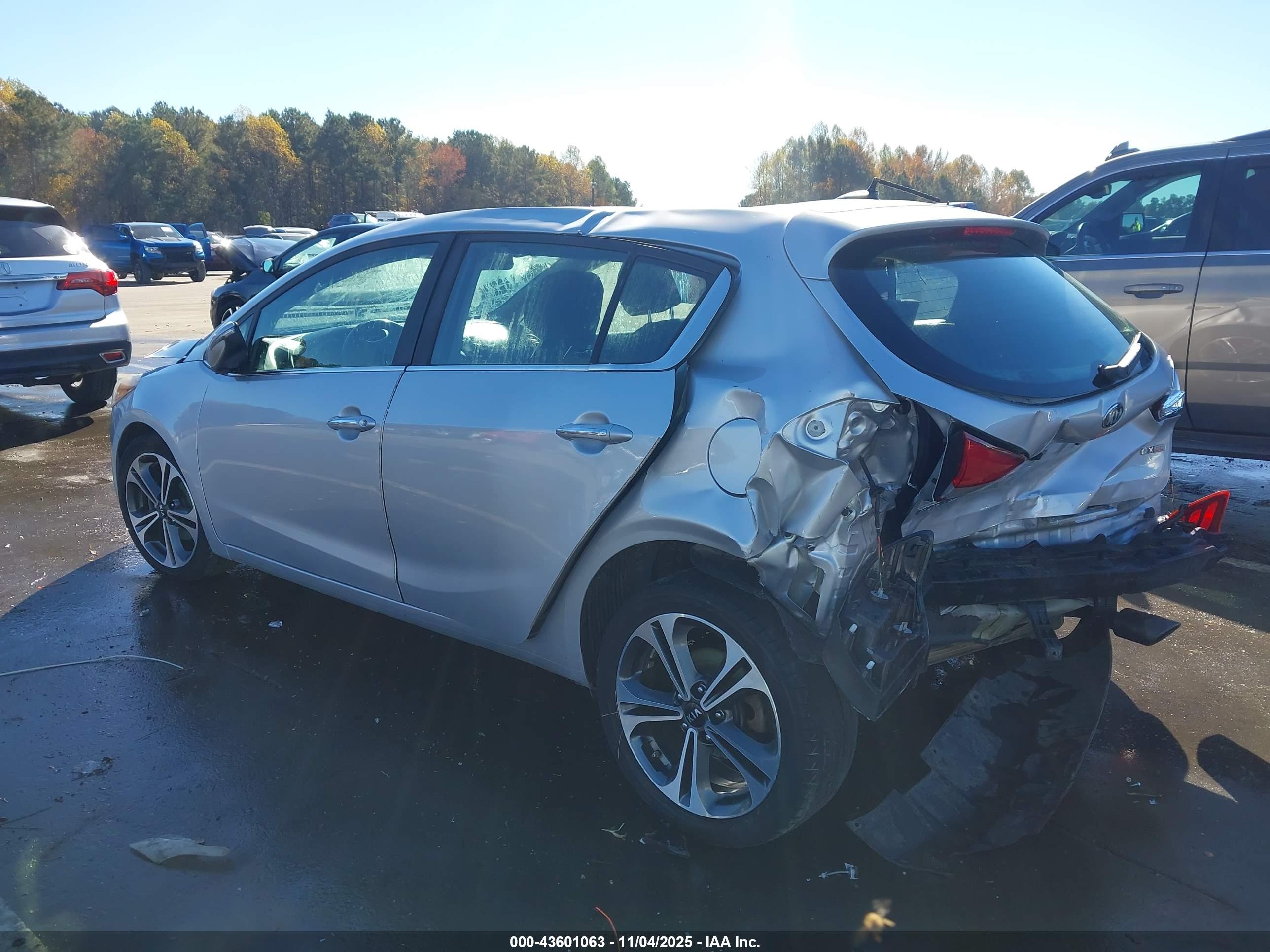 KIA FORTE image 3