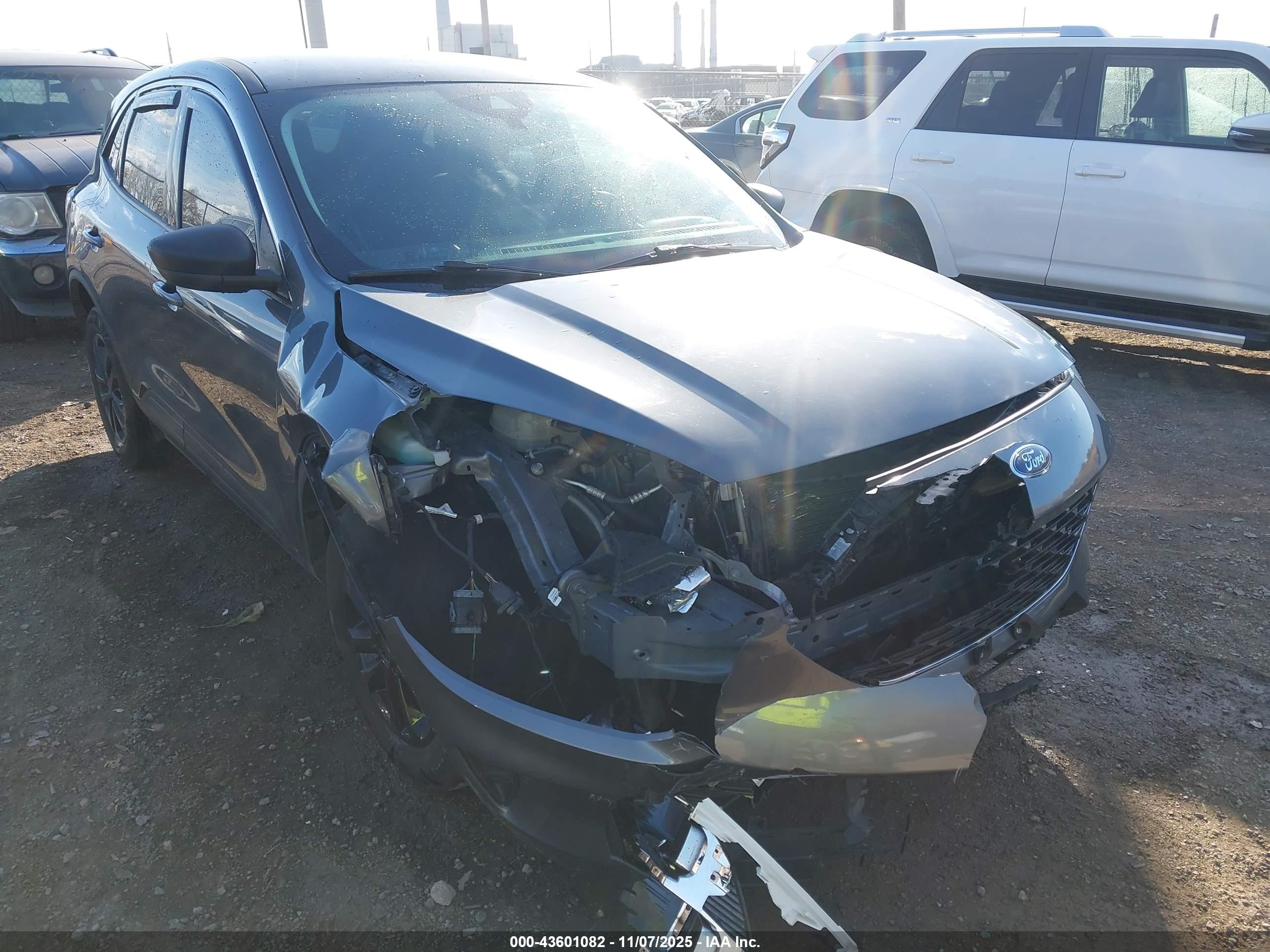 FORD ESCAPE image 6