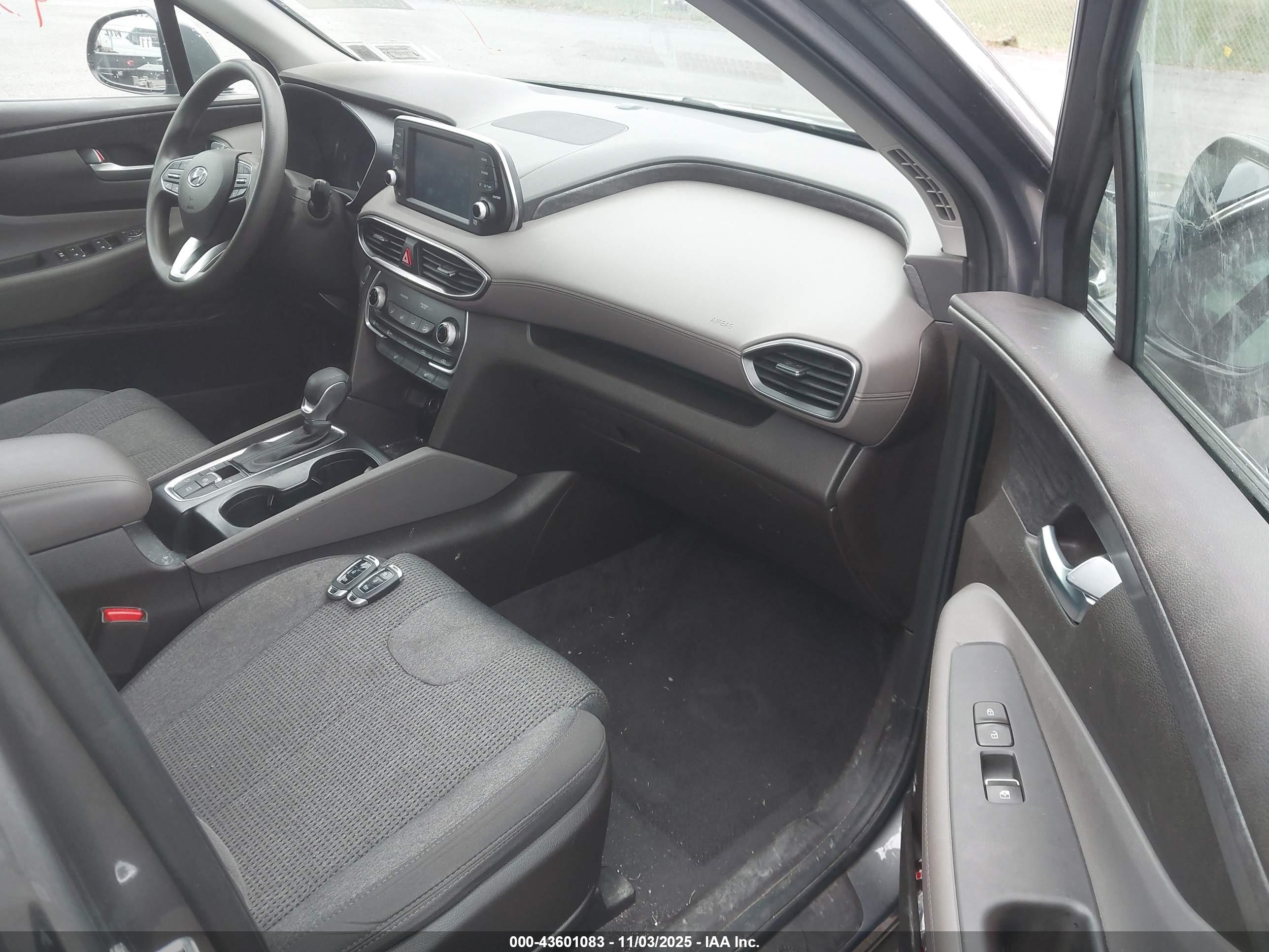 HYUNDAI SANTA image 5