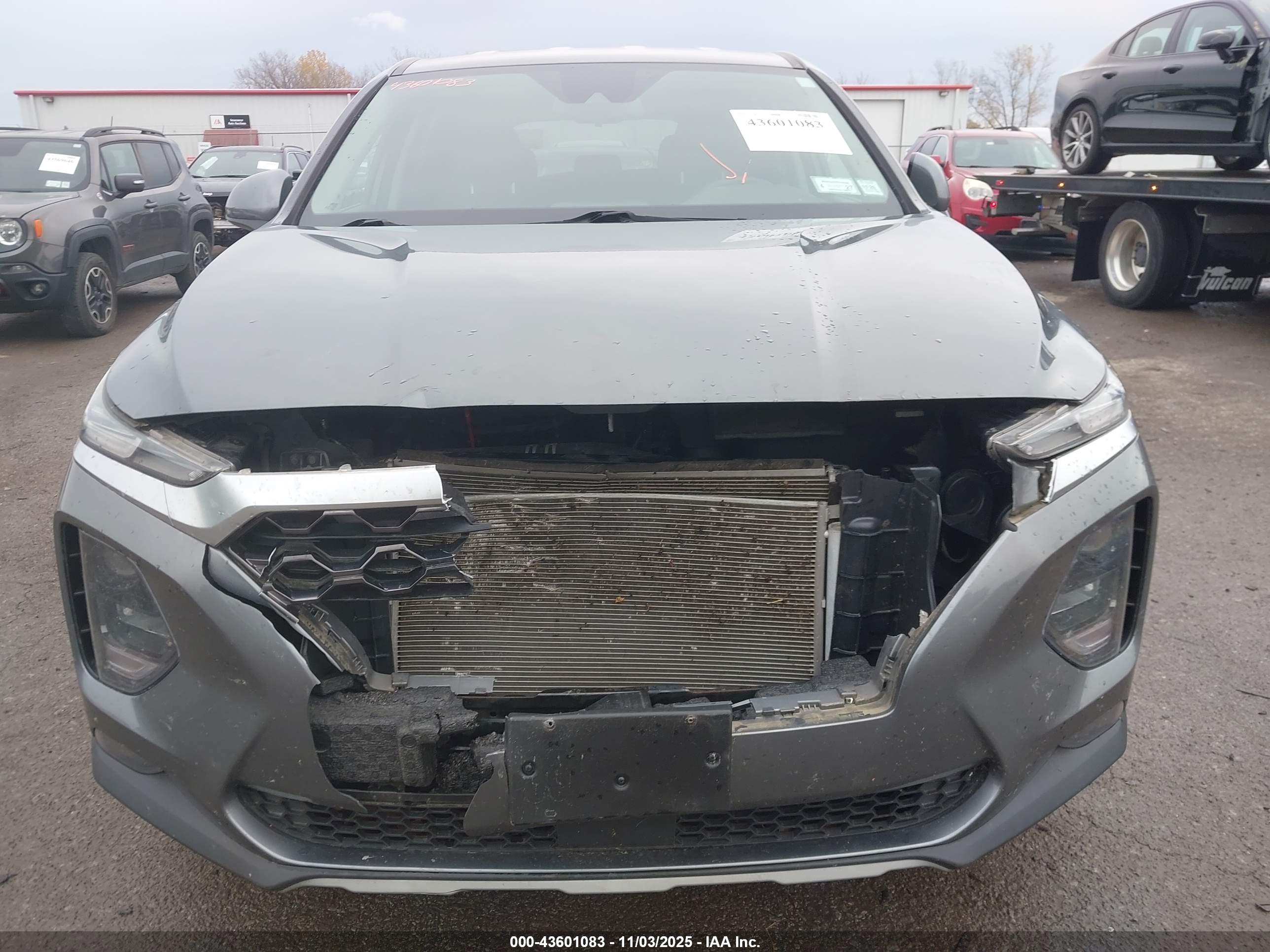 HYUNDAI SANTA image 6