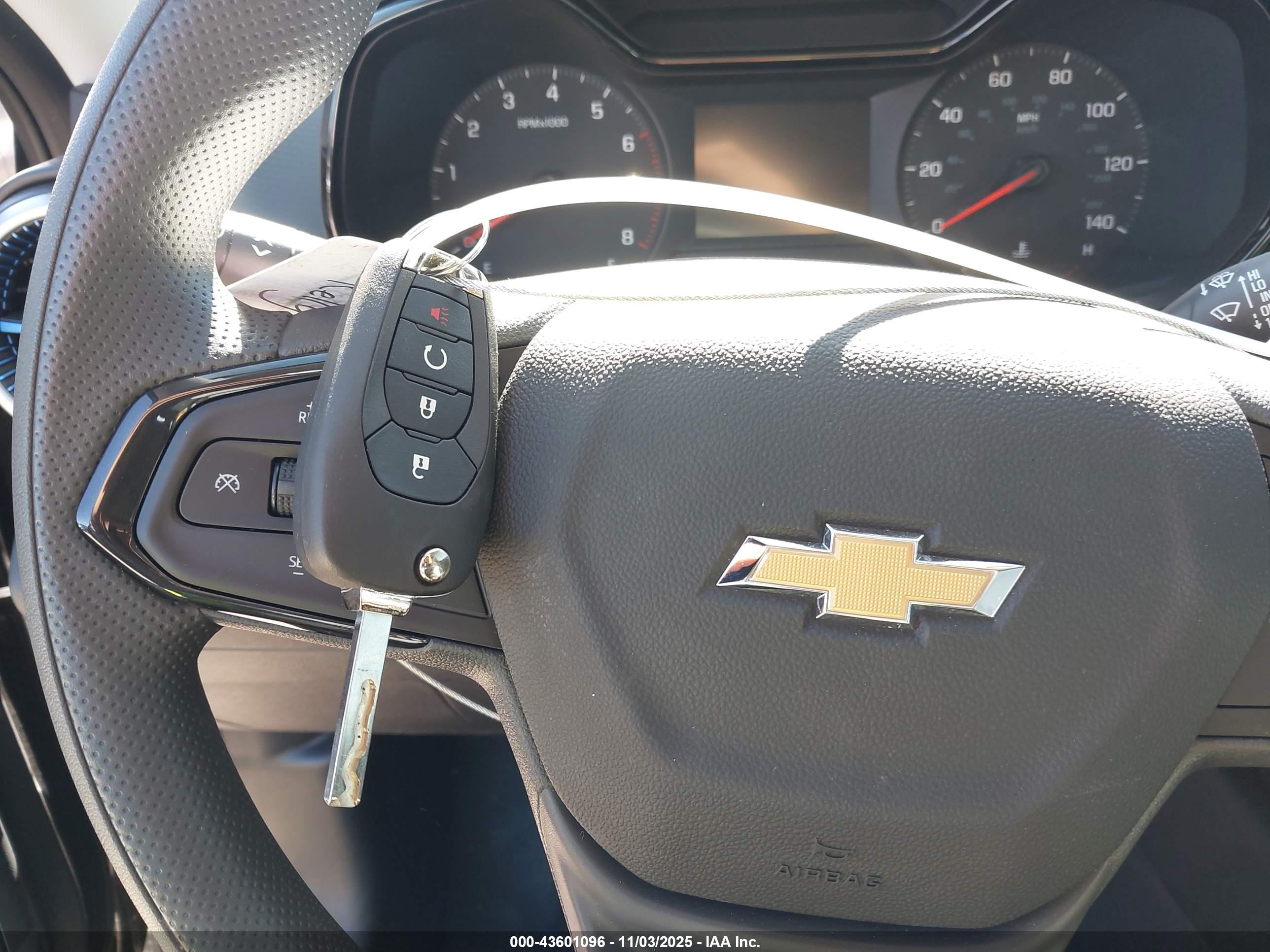 CHEVROLET TRAX image 11