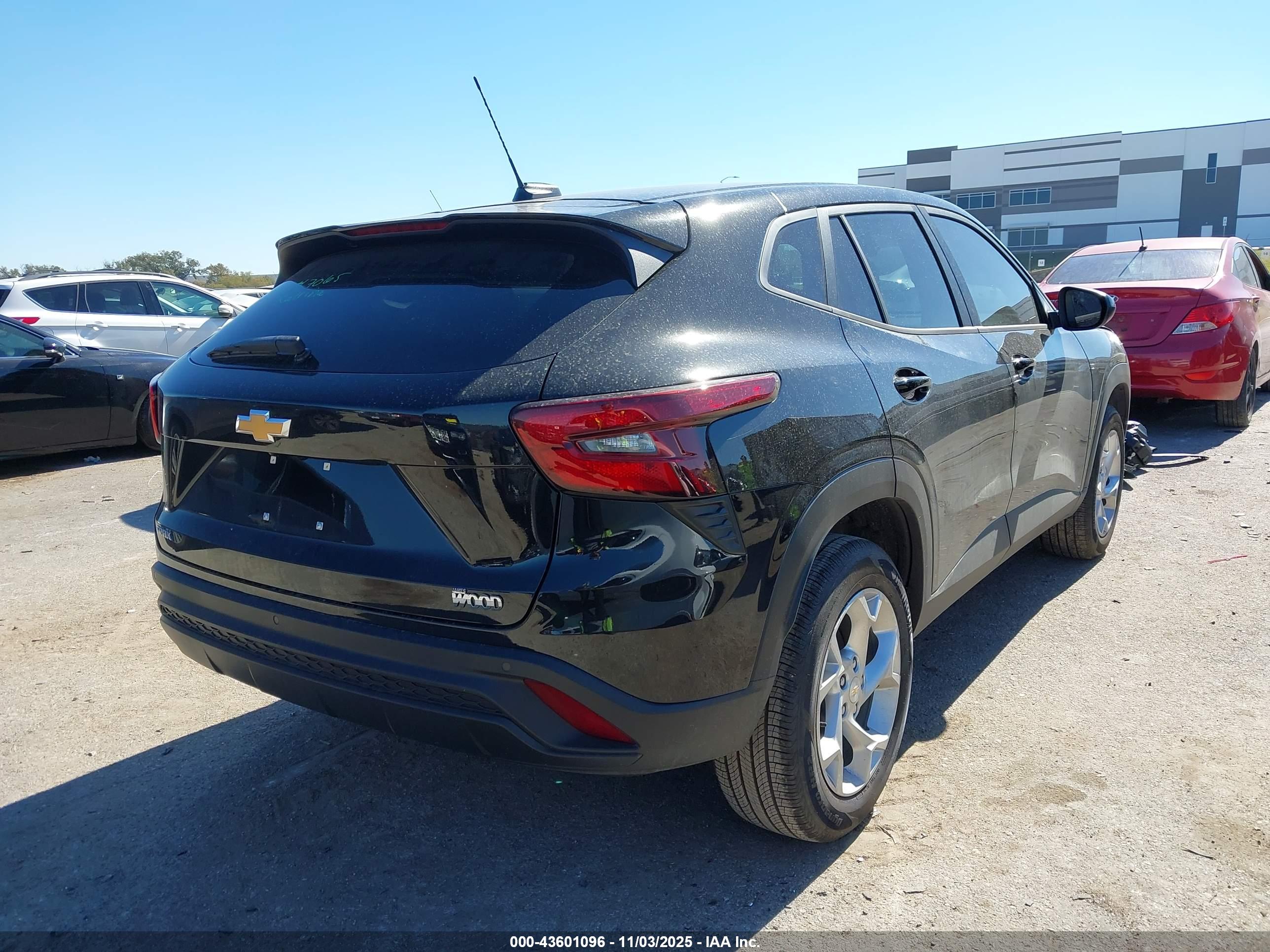 CHEVROLET TRAX image 4