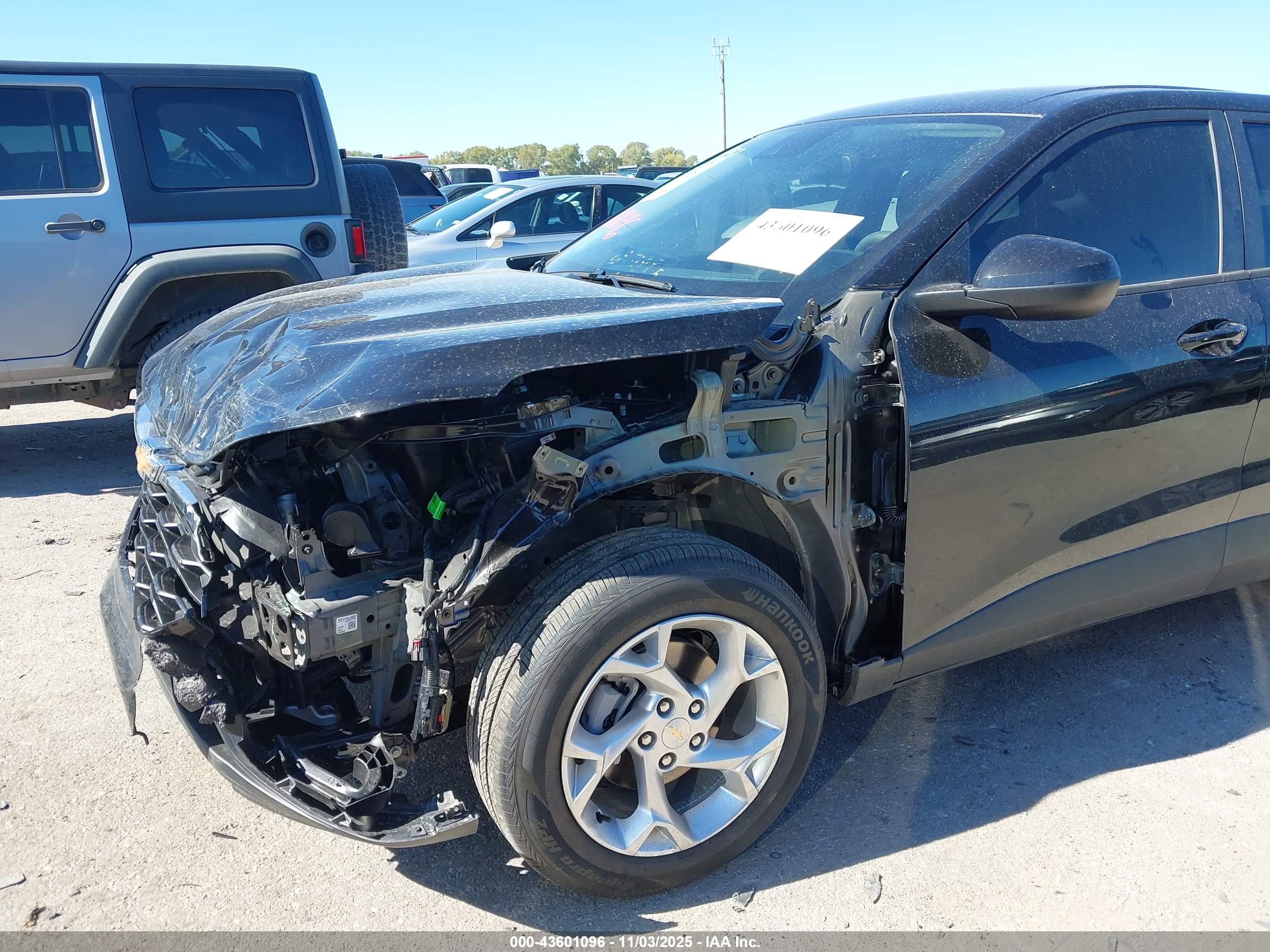 CHEVROLET TRAX image 6