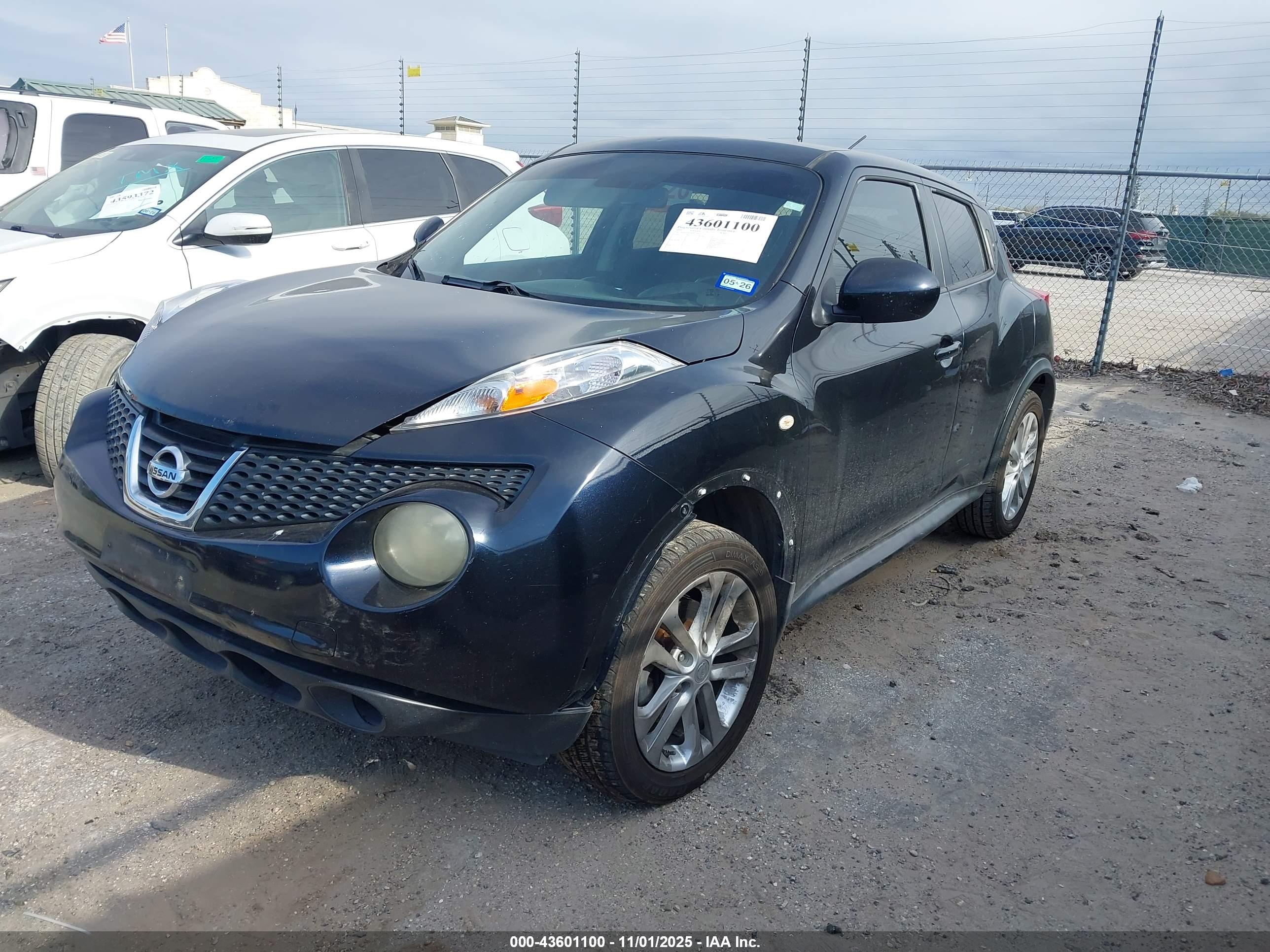 NISSAN JUKE image 2