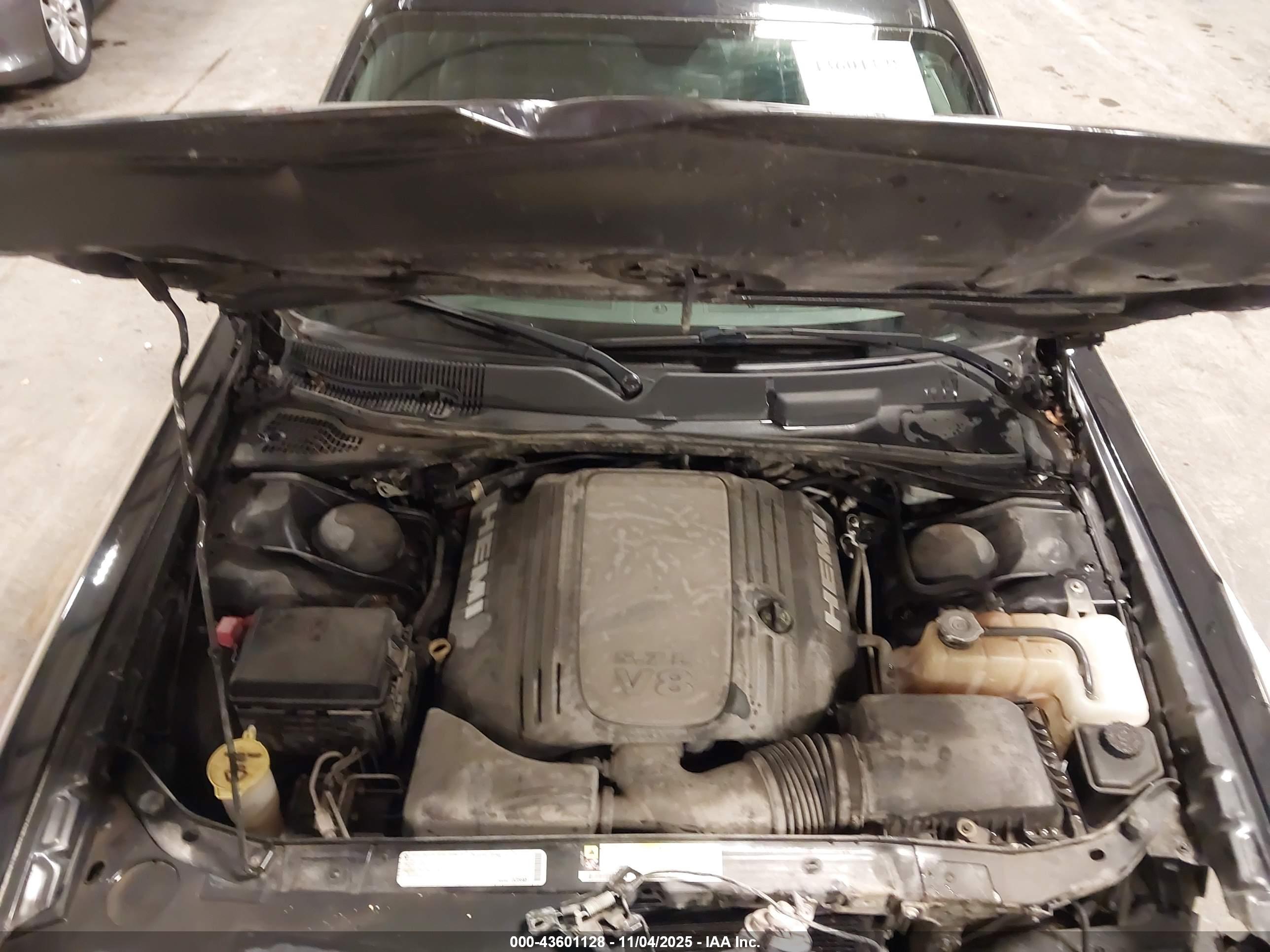 DODGE CHALLENGER image 10