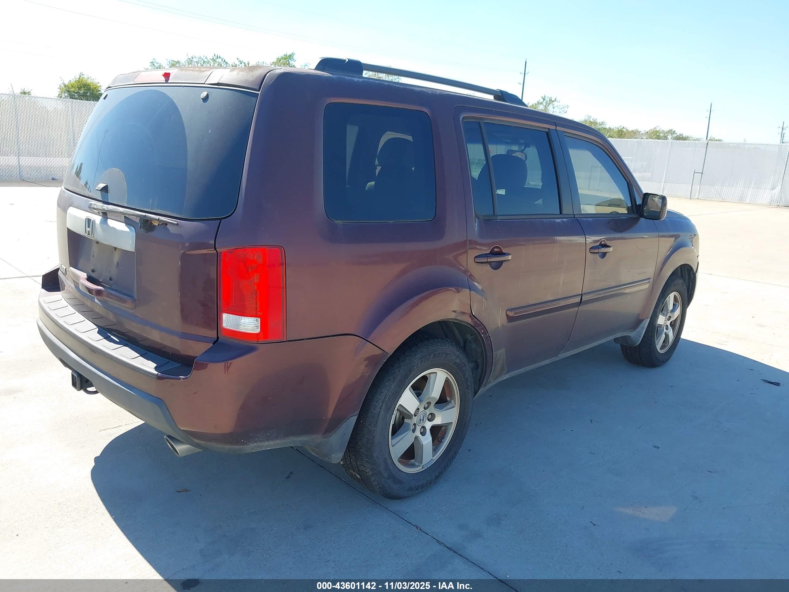 HONDA PILOT image 4