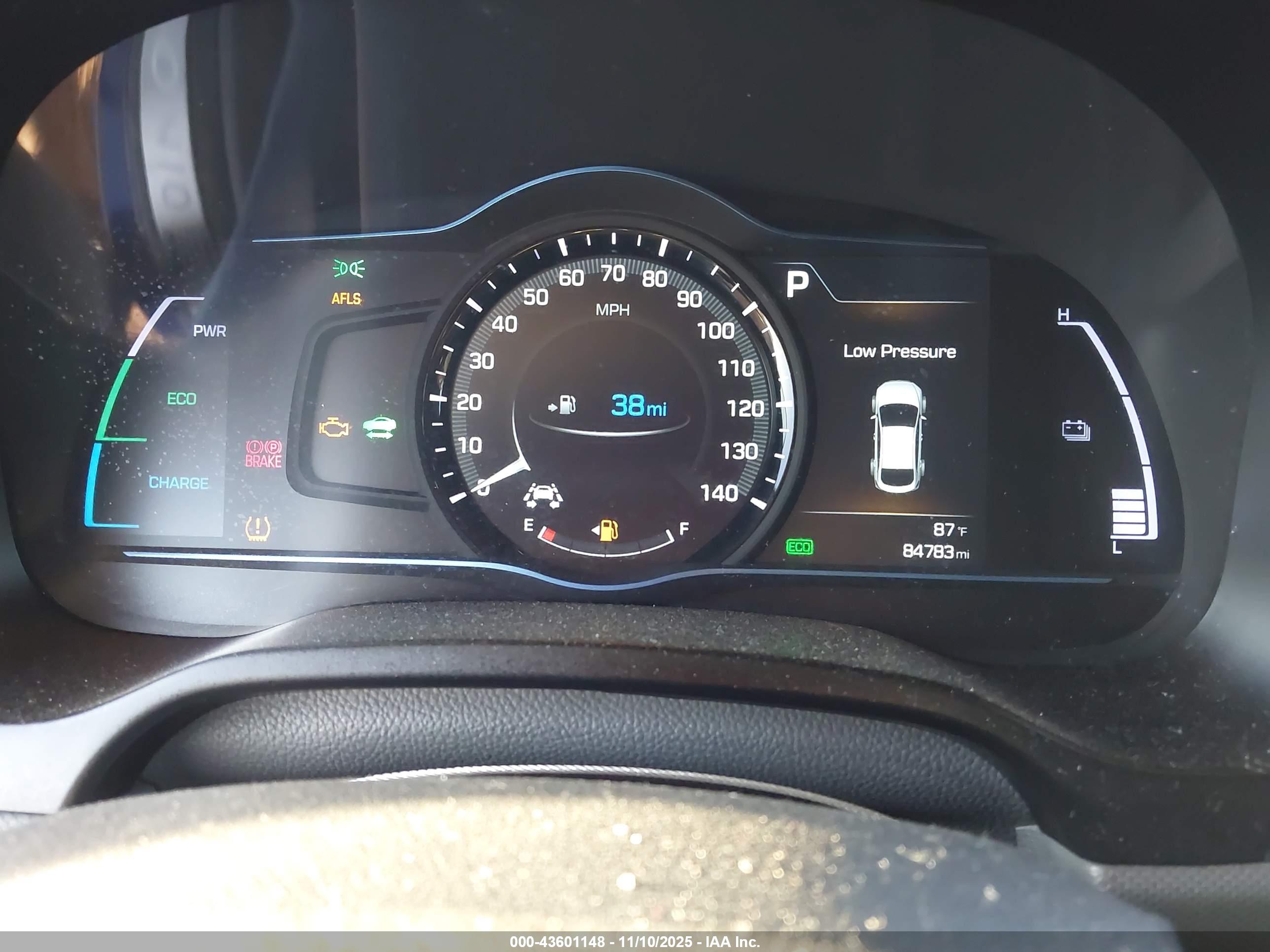 HYUNDAI IONIQ image 7