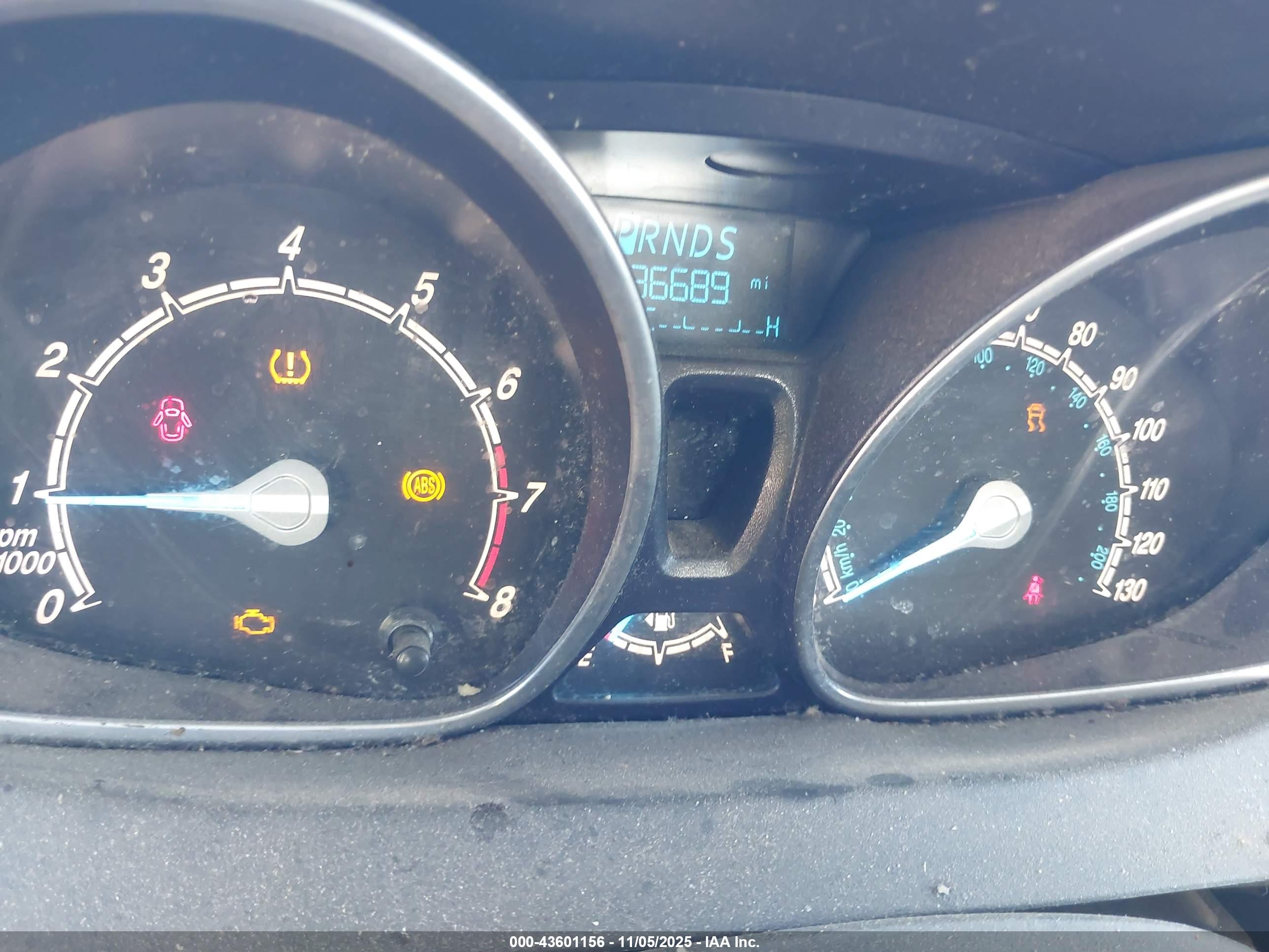 FORD FIESTA image 7
