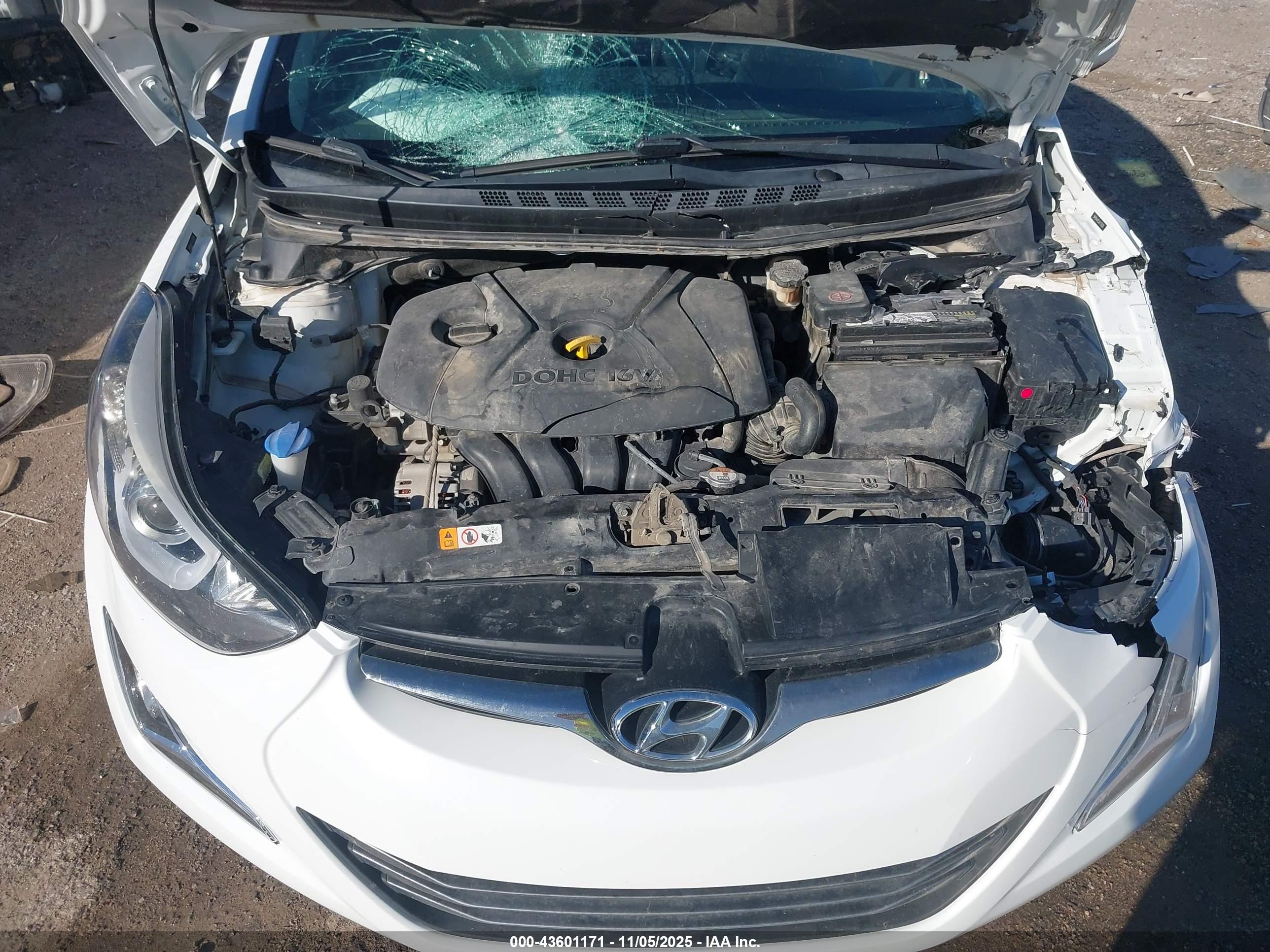 HYUNDAI ELANTRA image 10