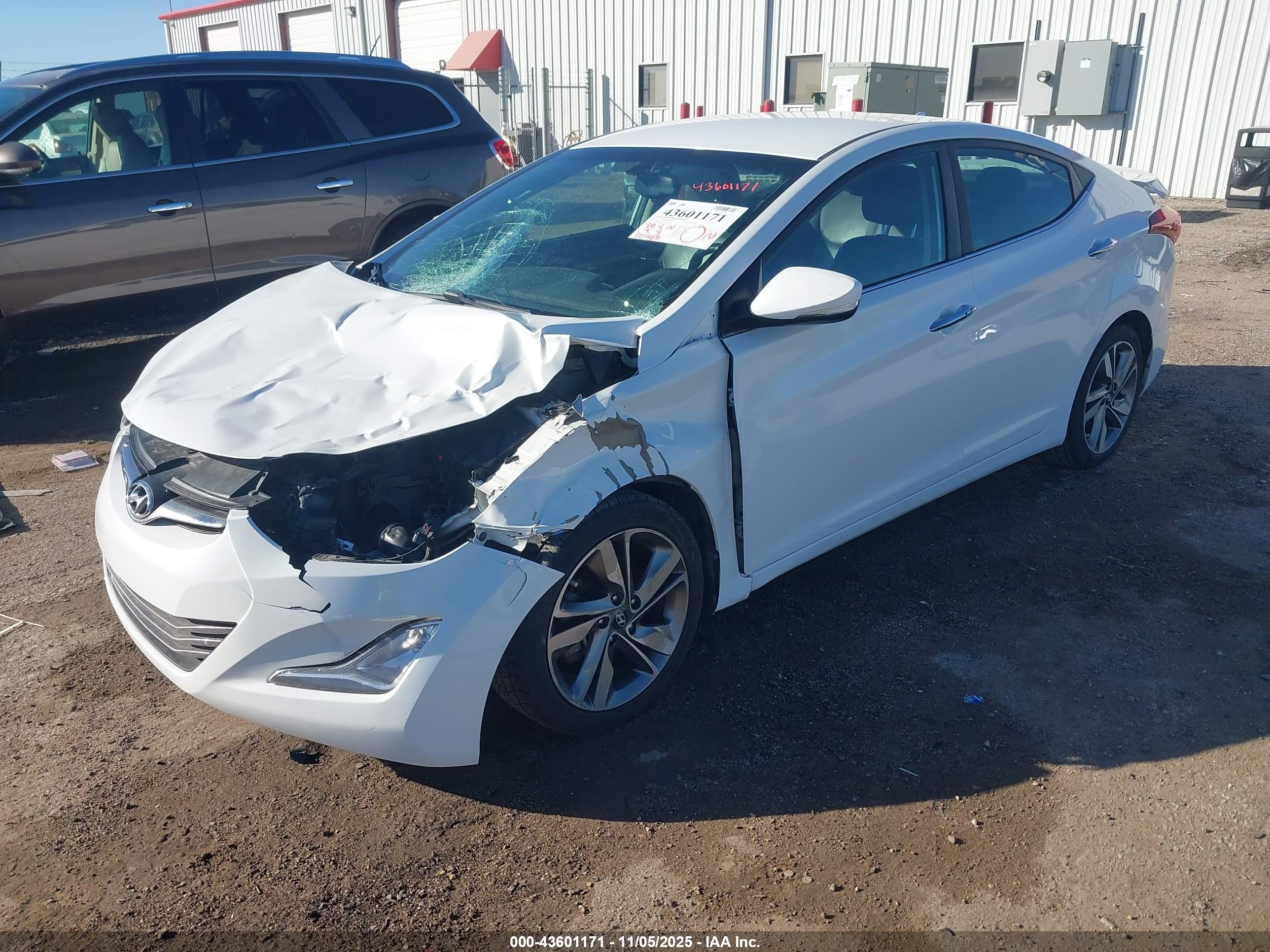 HYUNDAI ELANTRA image 2