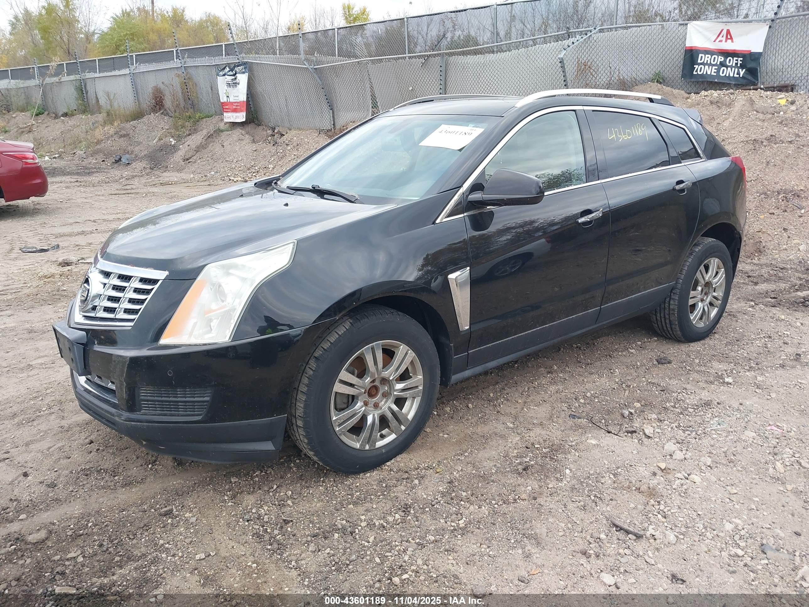 CADILLAC SRX image 2
