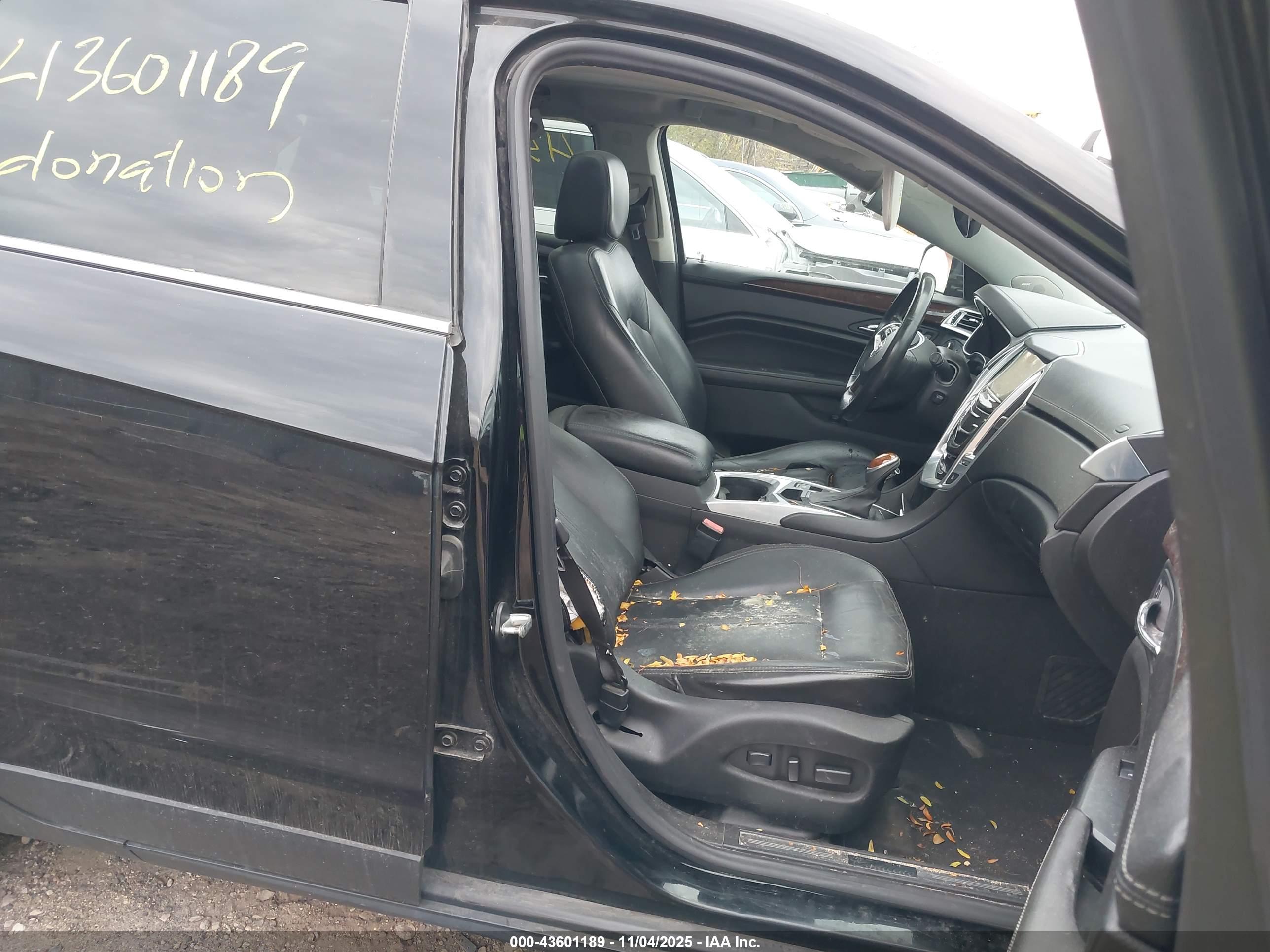 CADILLAC SRX image 5