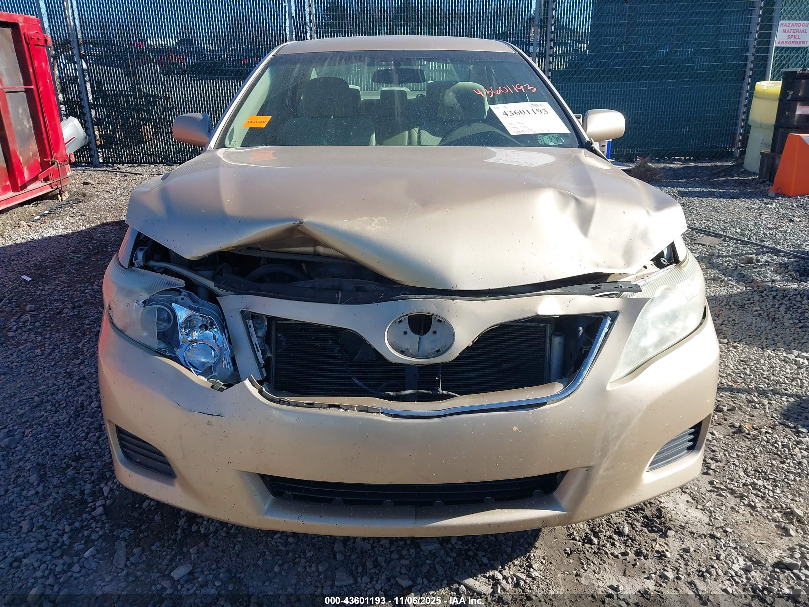 TOYOTA CAMRY image 6