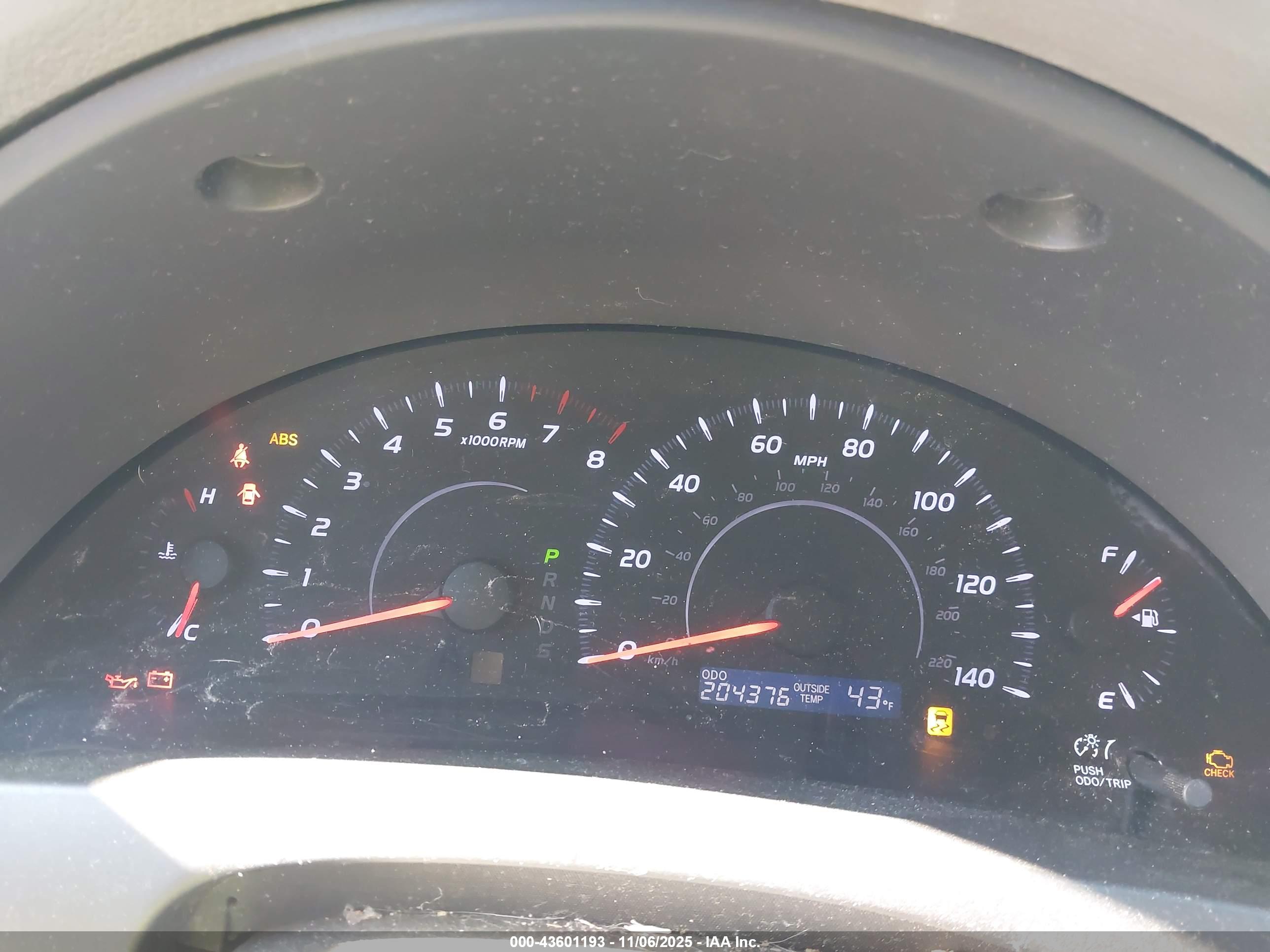 TOYOTA CAMRY image 7