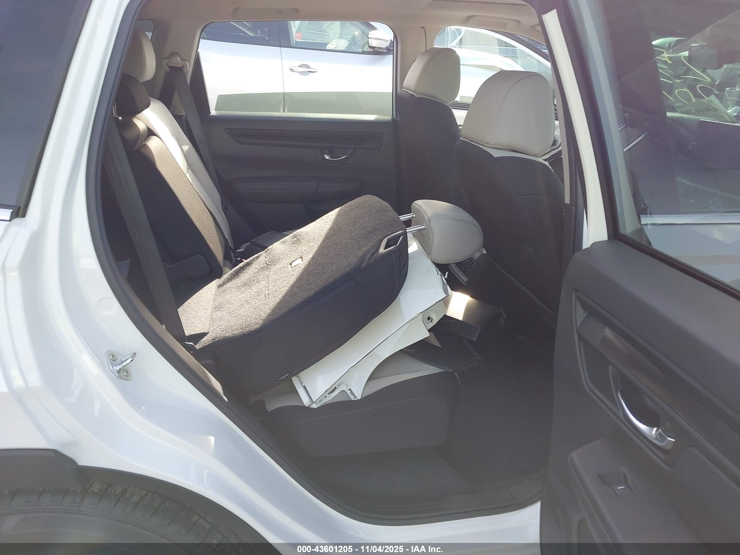 HONDA CR-V image 8