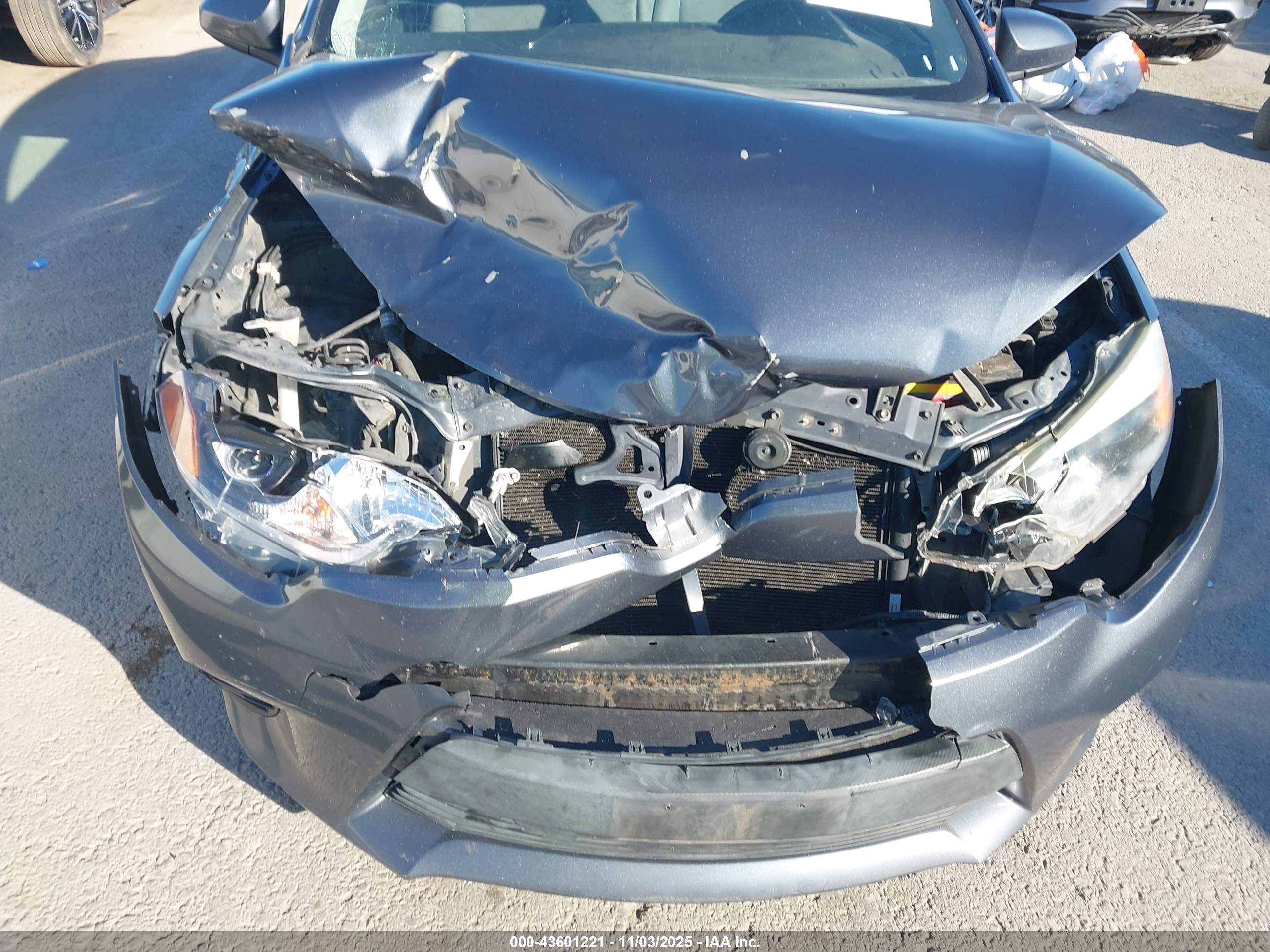 TOYOTA COROLLA image 6