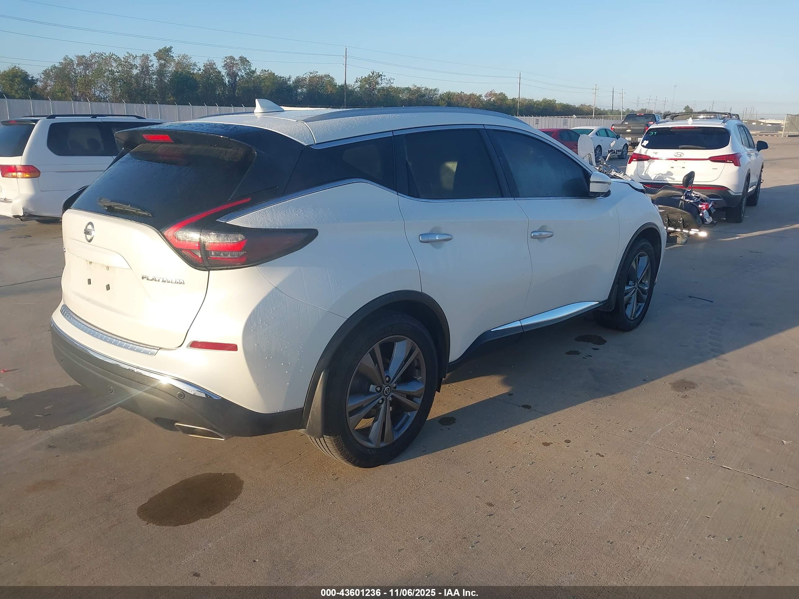 NISSAN MURANO image 4