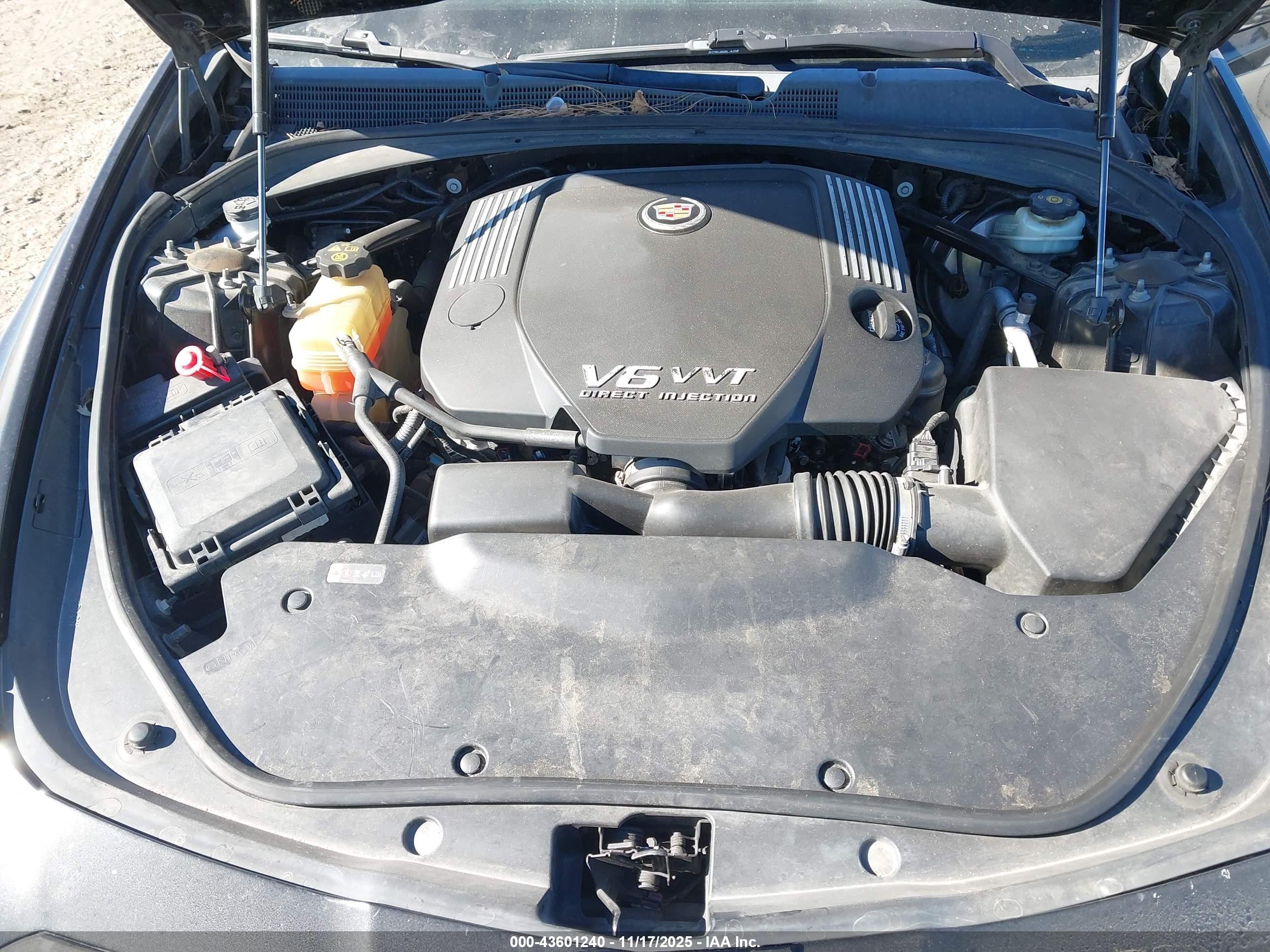 CADILLAC CTS image 10